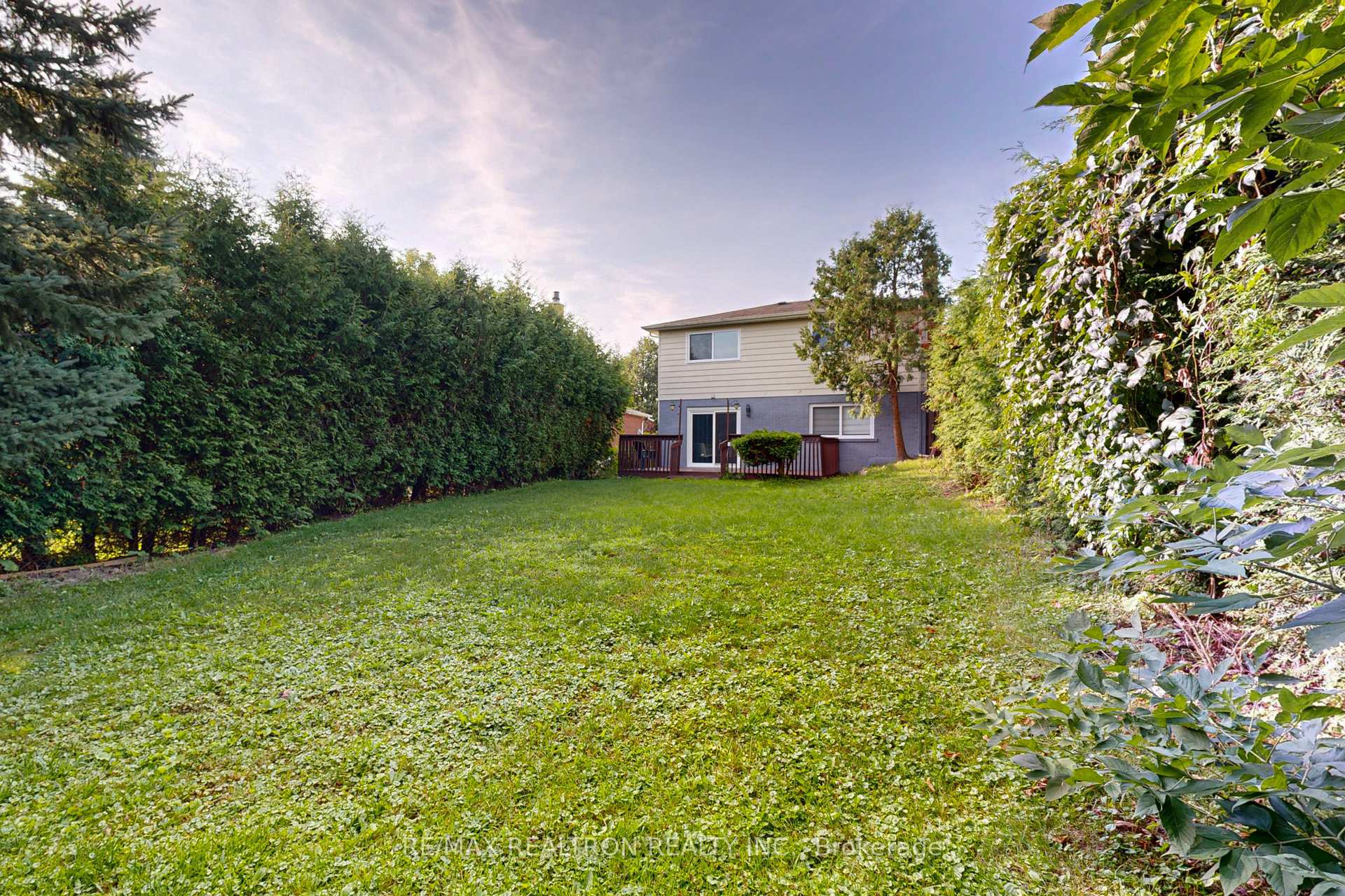 Photo 40 of 5 Illingworth Court, Aurora, Aurora Heights — HOMEH