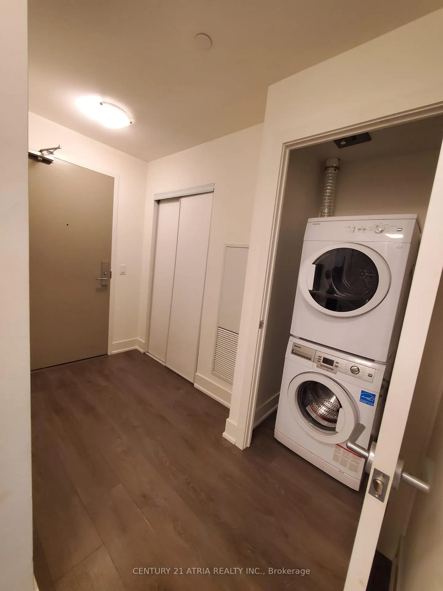 Photo 4 of Unit 816, 180 Enterprise Boulevard, Markham, Unionville — HOMEH