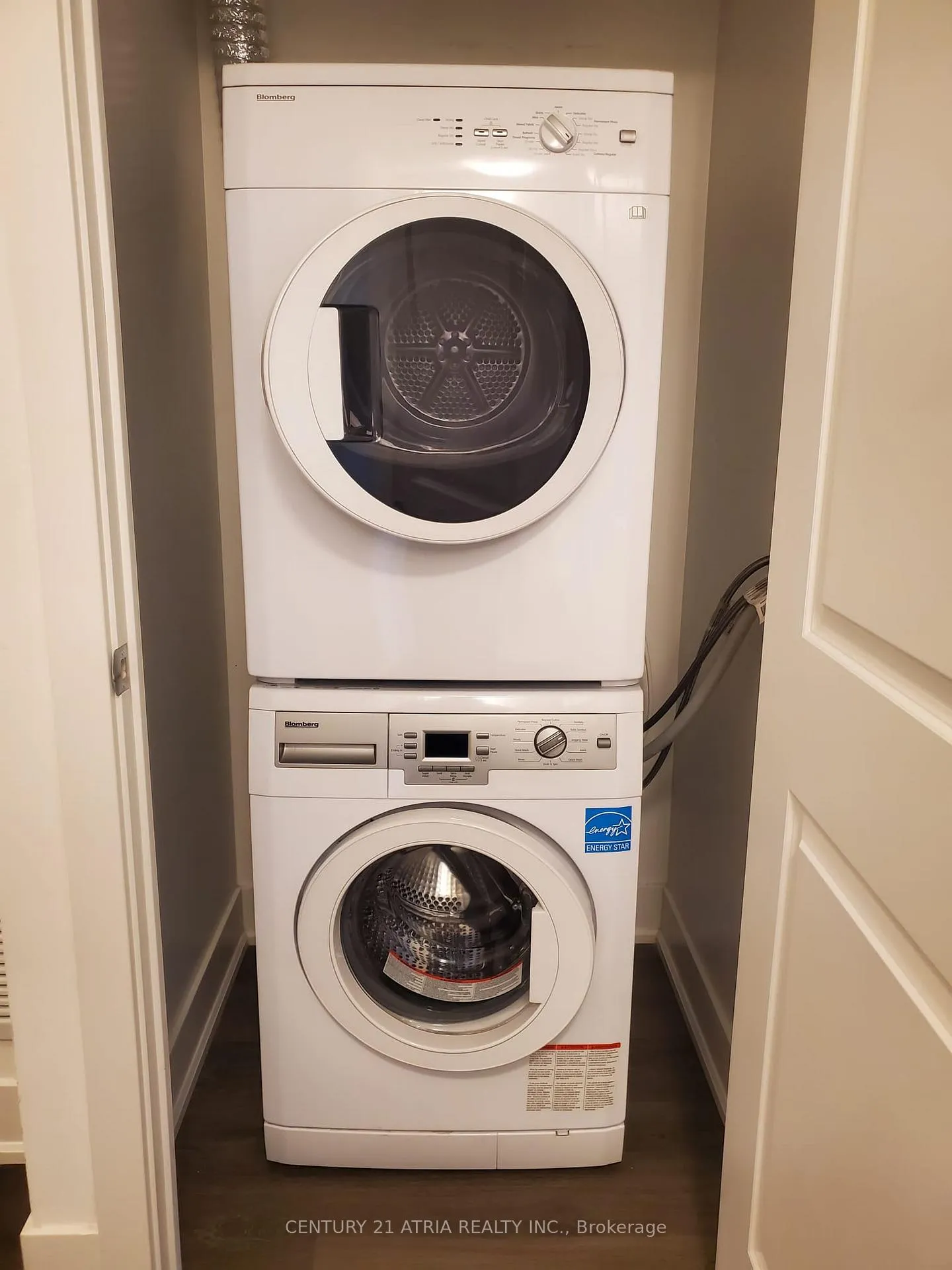 Photo 5 of Unit 816, 180 Enterprise Boulevard, Markham, Unionville — HOMEH