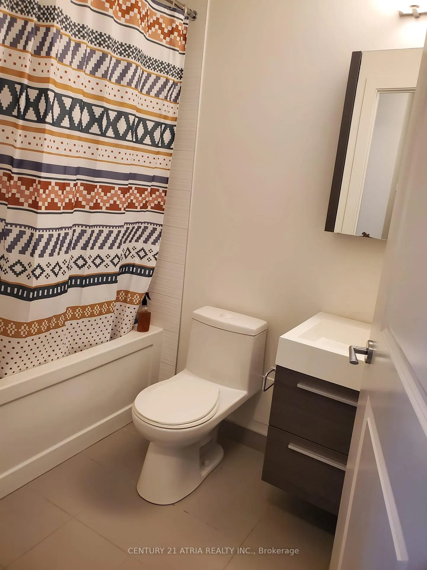 Photo 6 of Unit 816, 180 Enterprise Boulevard, Markham, Unionville — HOMEH