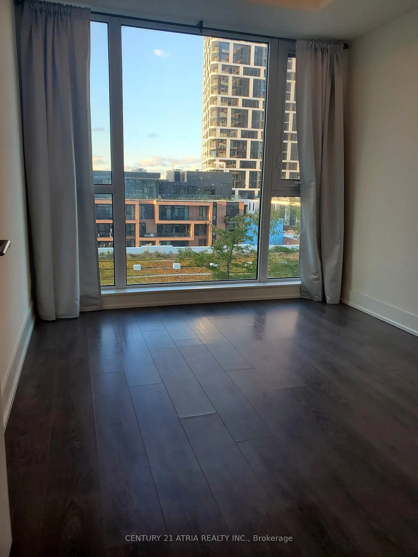 Photo 10 of Unit 816, 180 Enterprise Boulevard, Markham, Unionville — HOMEH