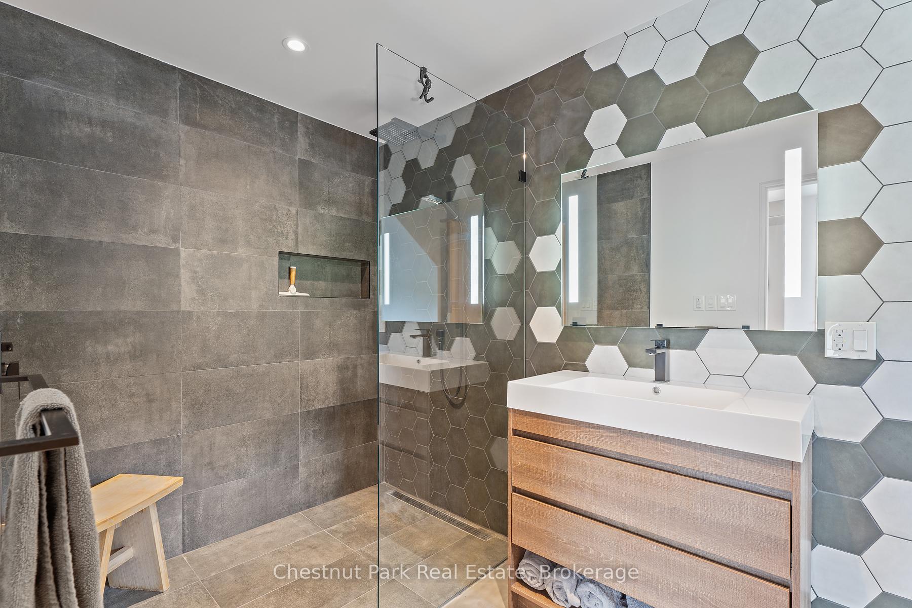 Photo 14 of 1594 Doe Lake Road, Gravenhurst, Muskoka (S) — HOMEH