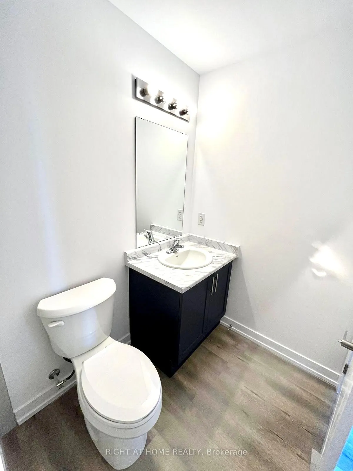 Photo 7 of Unit 505, 470 dundas Street E, Hamilton, Waterdown — HOMEH
