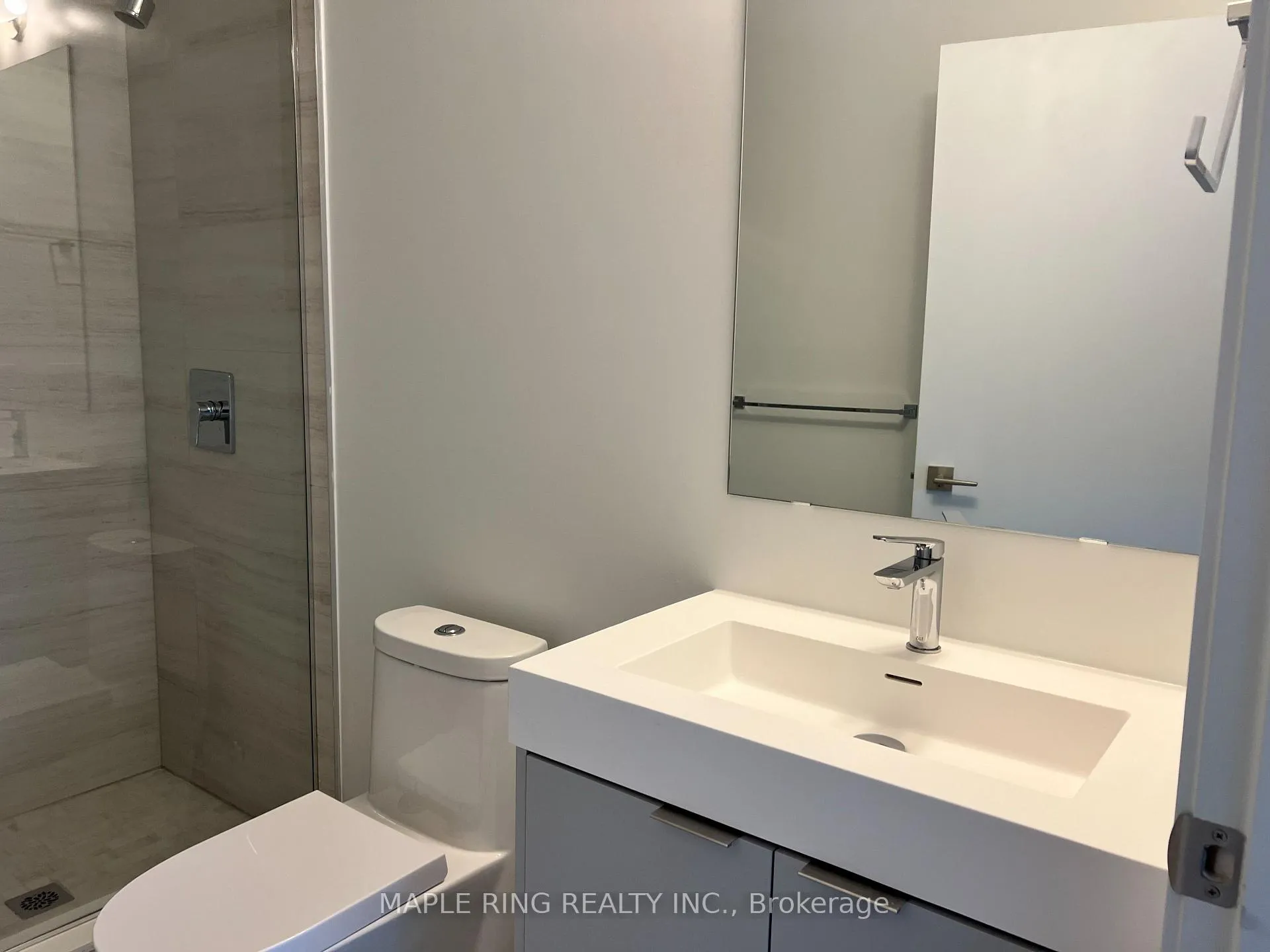 Photo 8 of Unit 444, 498 Caldari Road, Vaughan, Concord — HOMEH