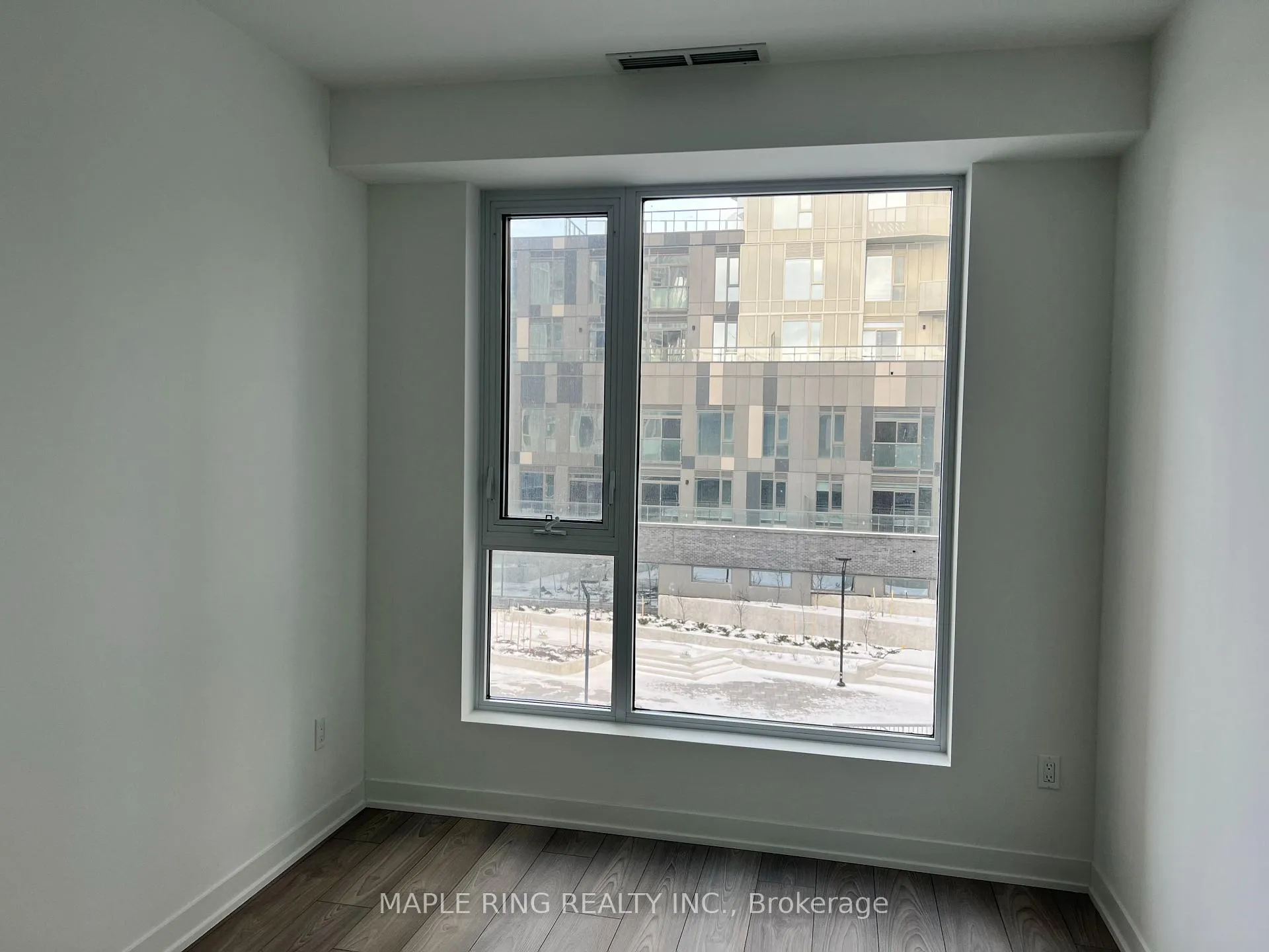 Photo 9 of Unit 444, 498 Caldari Road, Vaughan, Concord — HOMEH