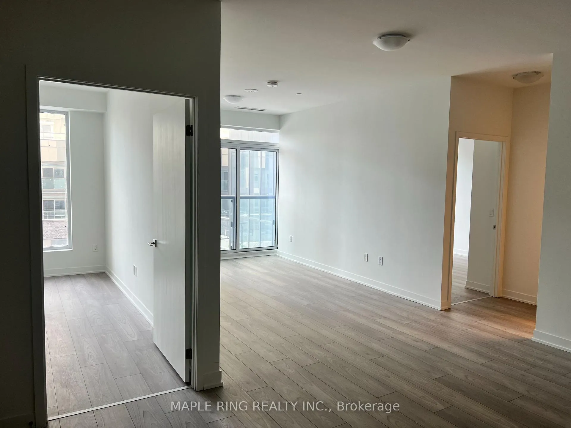 Photo 10 of Unit 444, 498 Caldari Road, Vaughan, Concord — HOMEH
