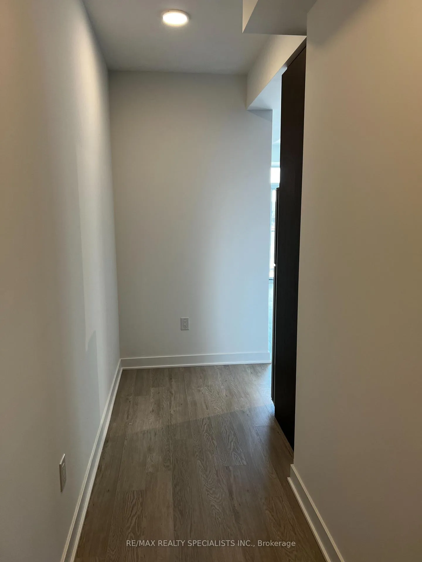 Photo 10 of Unit 1620, 2782 Barton Street E, Hamilton, Riverdale — HOMEH