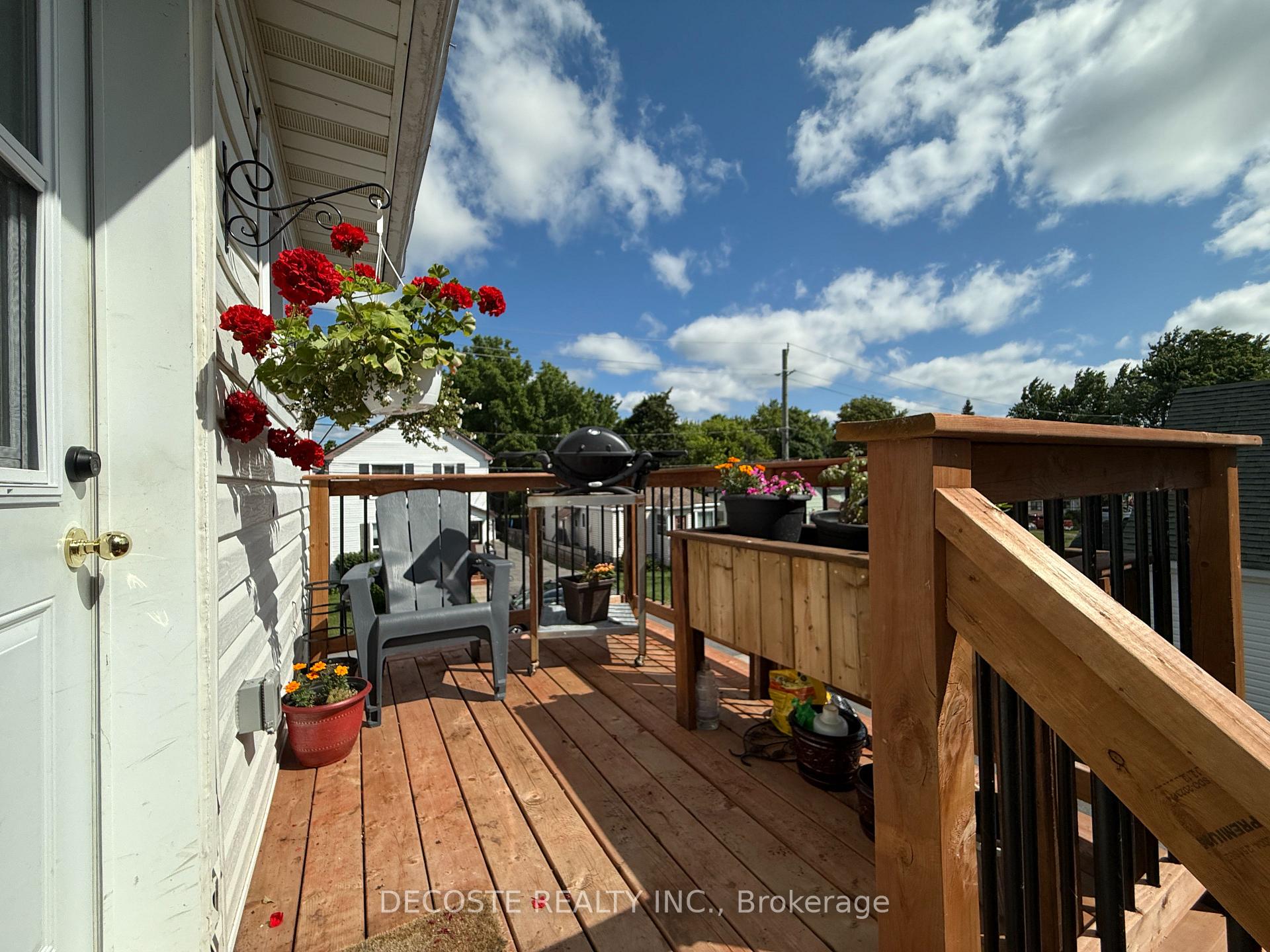 Photo 7 of 745-747 Amelia Street, Cornwall — HOMEH