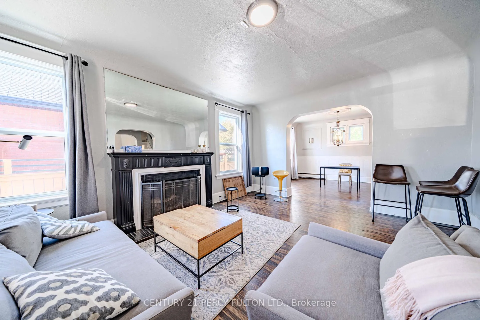 Photo 11 of 296 King Street E, Oshawa, Central — HOMEH