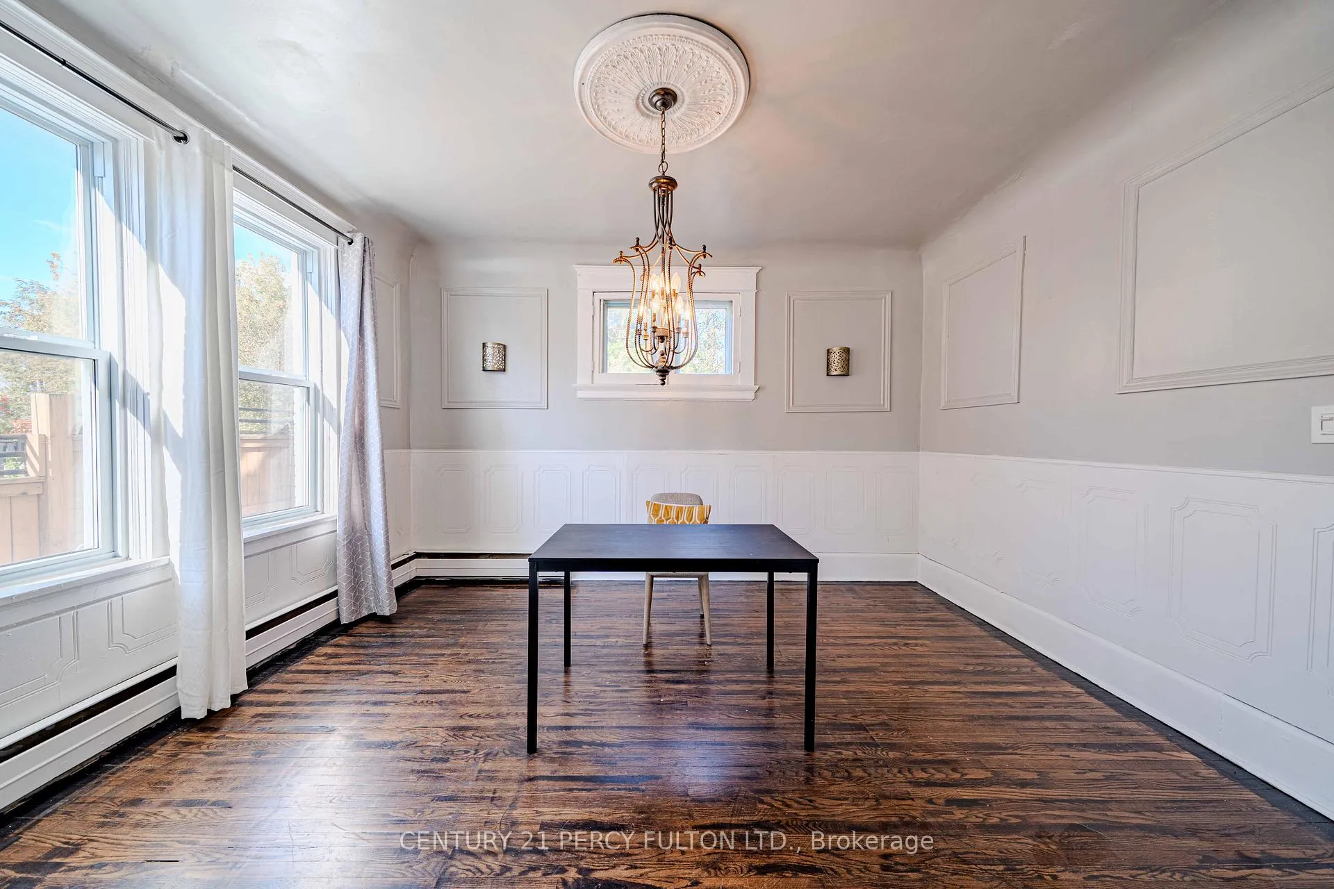 Photo 12 of 296 King Street E, Oshawa, Central — HOMEH