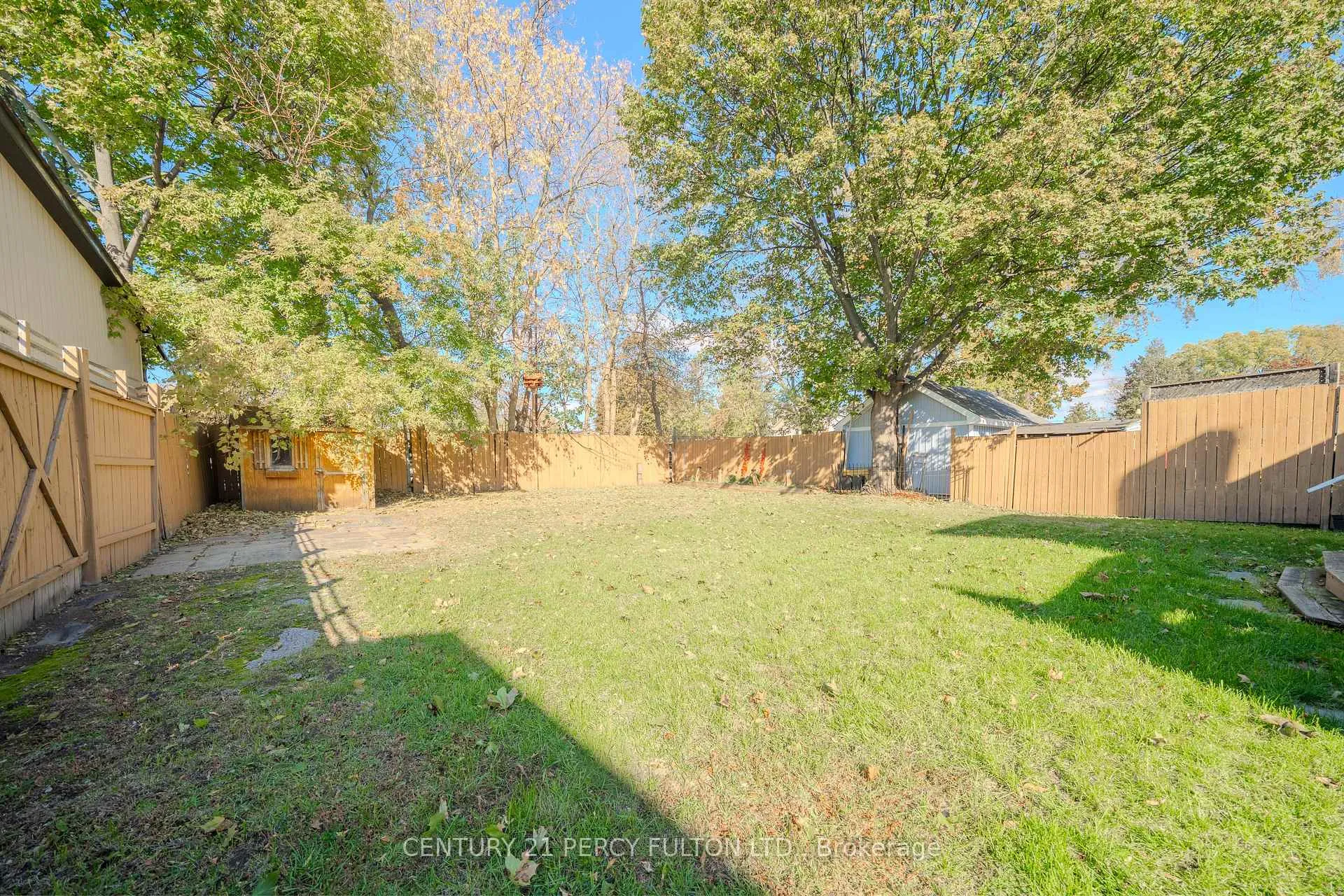 Photo 37 of 296 King Street E, Oshawa, Central — HOMEH