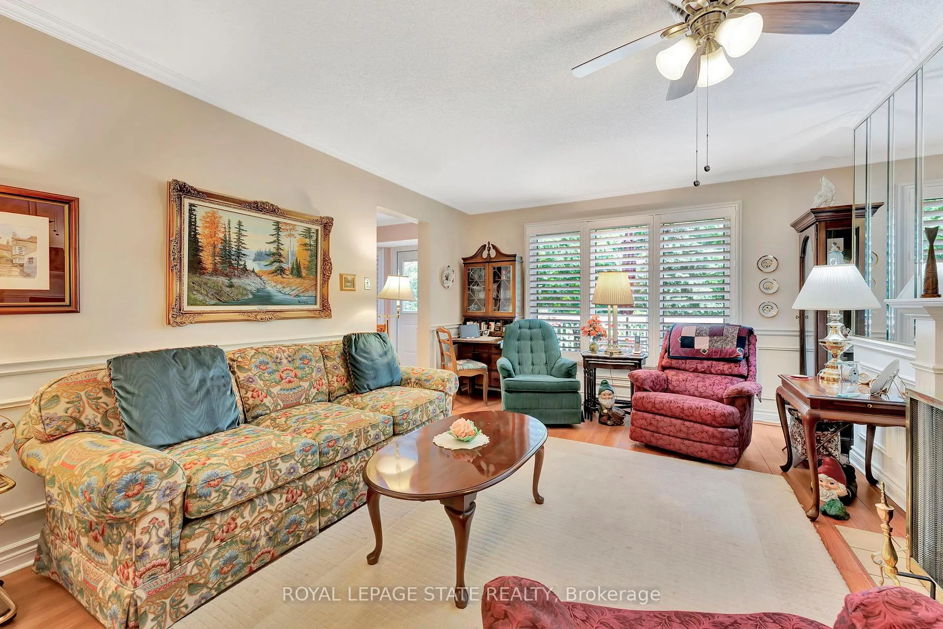 Photo 10 of Unit 12, 30 Osler Drive, Hamilton, Dundas — HOMEH