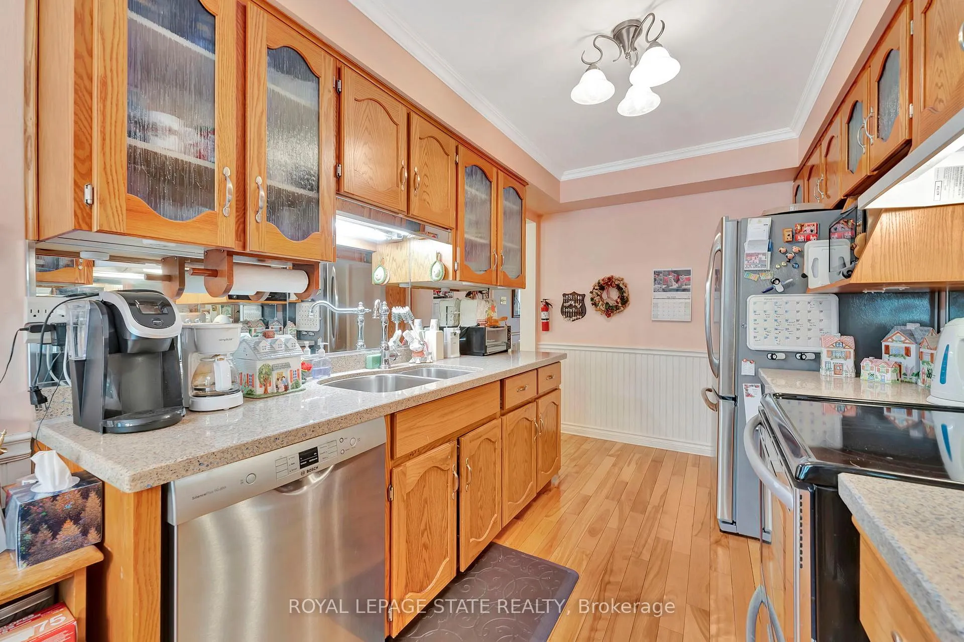 Photo 14 of Unit 12, 30 Osler Drive, Hamilton, Dundas — HOMEH