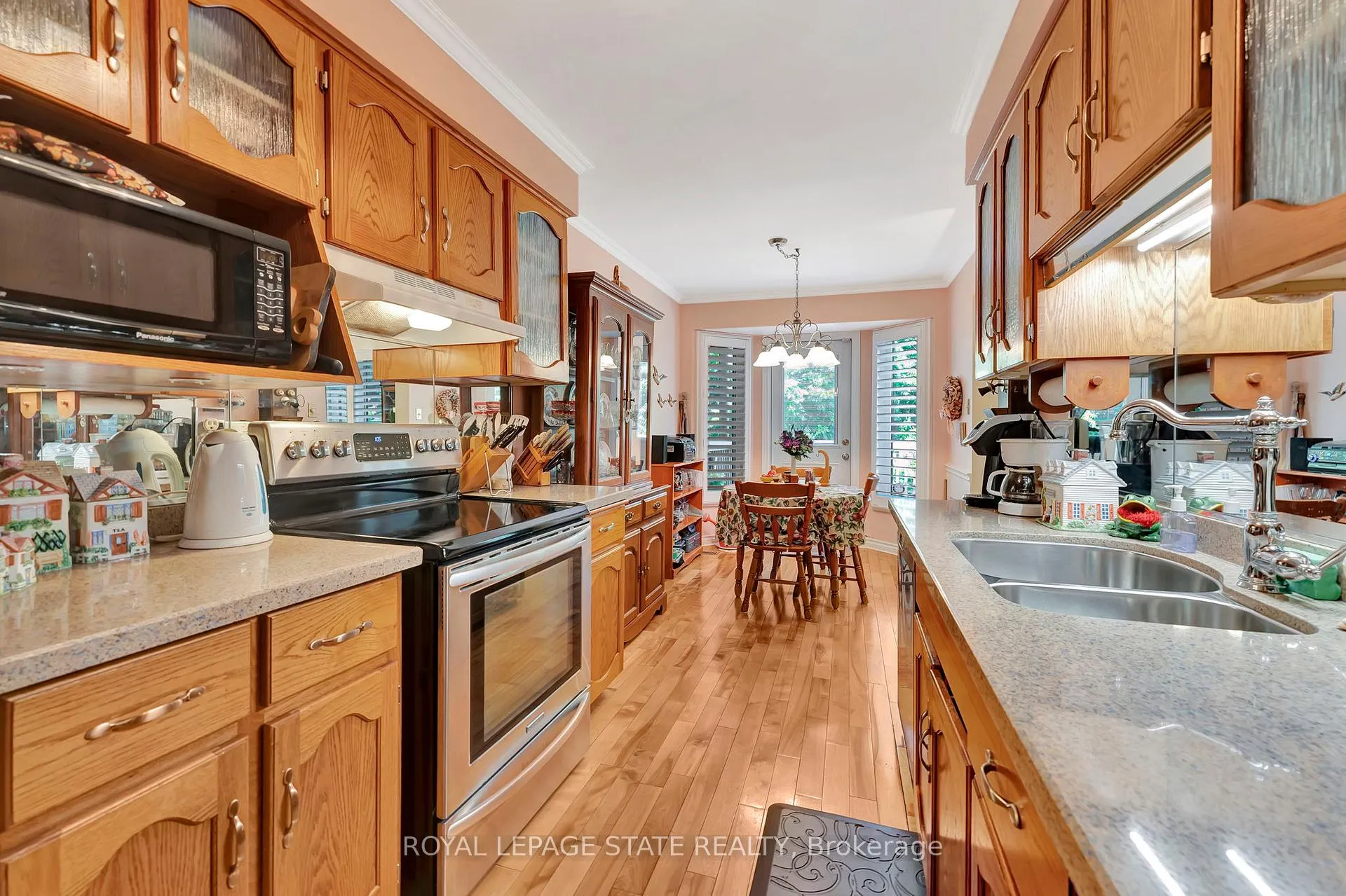 Photo 16 of Unit 12, 30 Osler Drive, Hamilton, Dundas — HOMEH