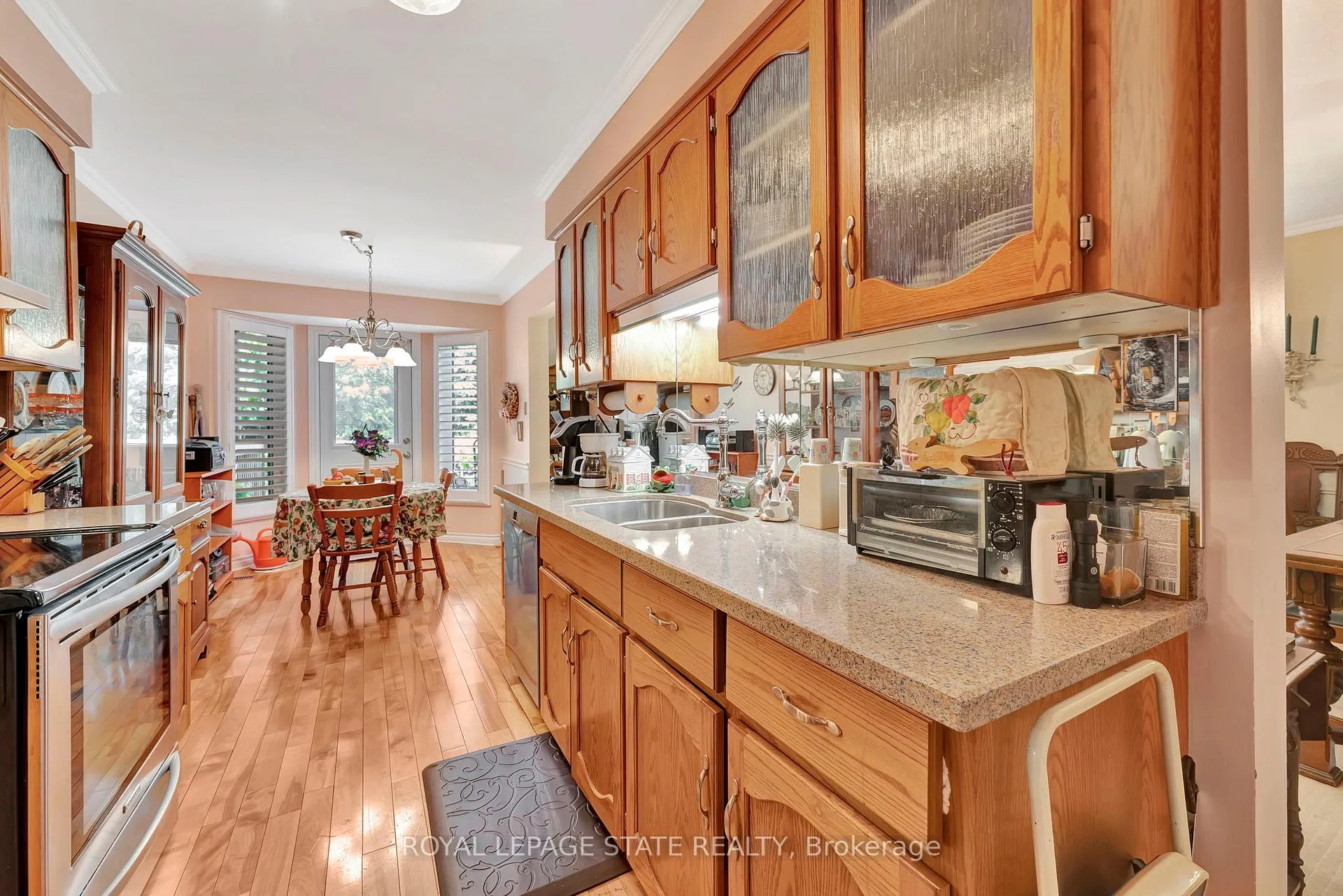 Photo 17 of Unit 12, 30 Osler Drive, Hamilton, Dundas — HOMEH
