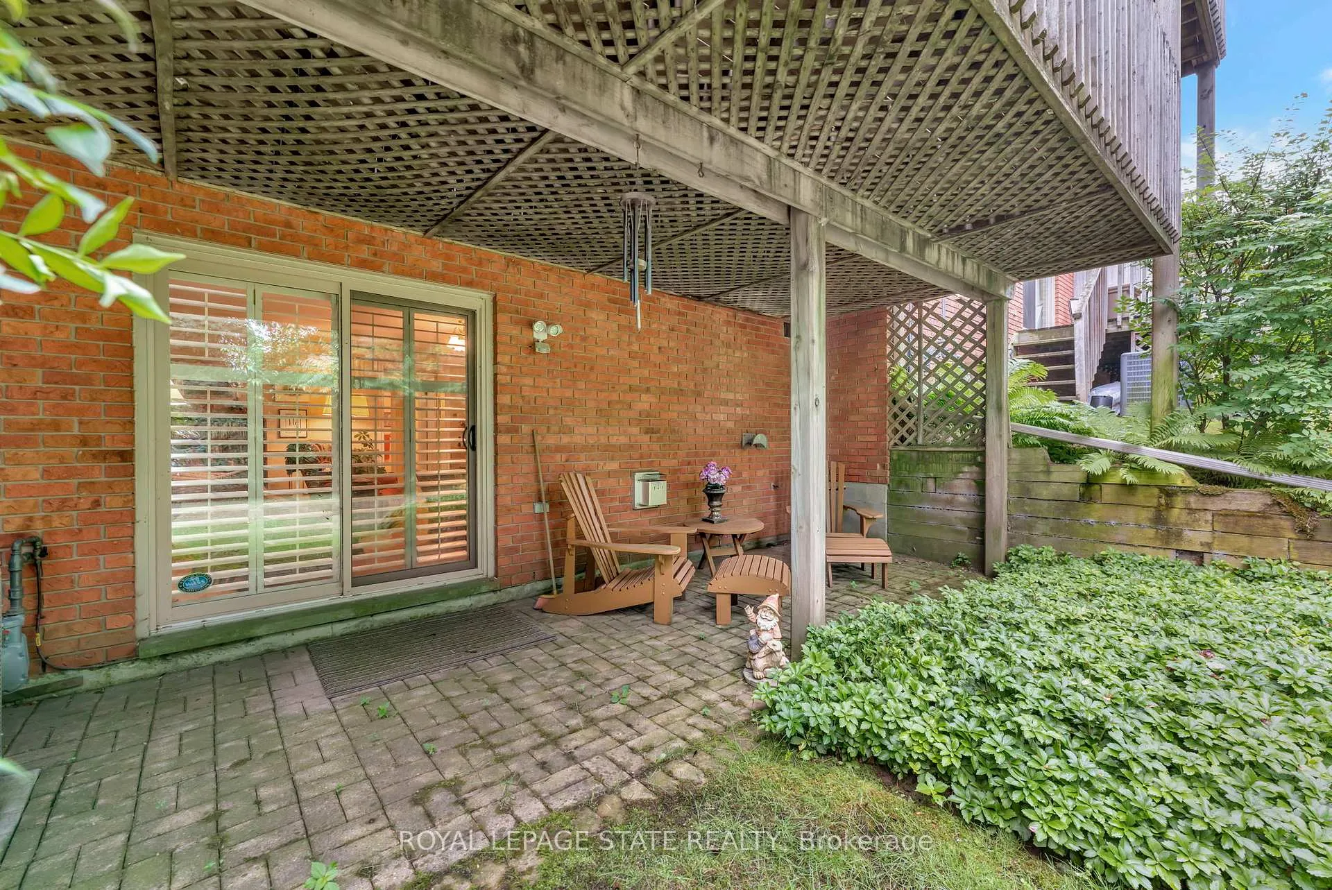 Photo 36 of Unit 12, 30 Osler Drive, Hamilton, Dundas — HOMEH