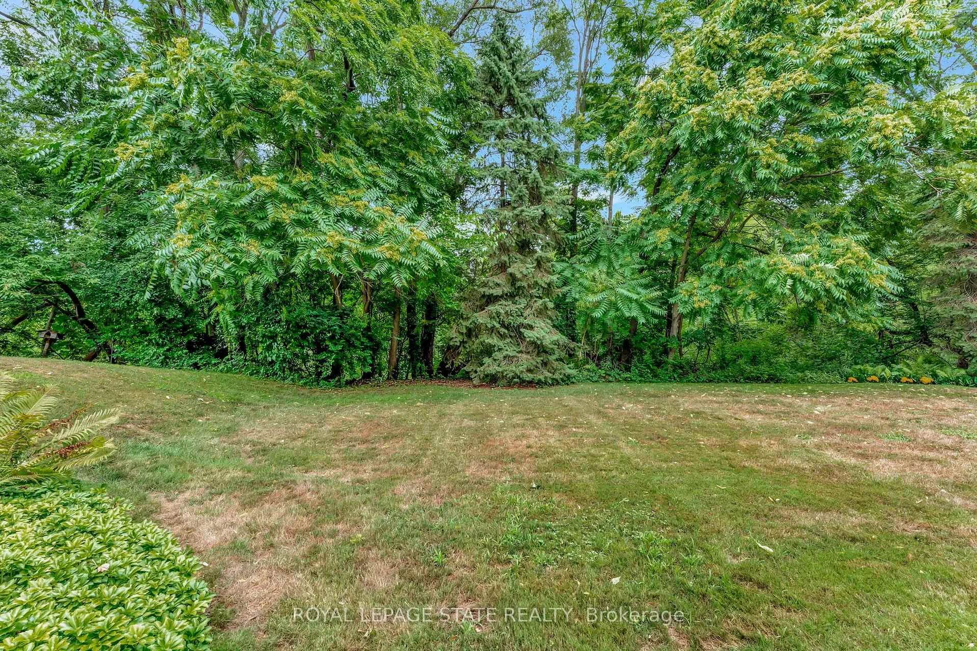 Photo 37 of Unit 12, 30 Osler Drive, Hamilton, Dundas — HOMEH