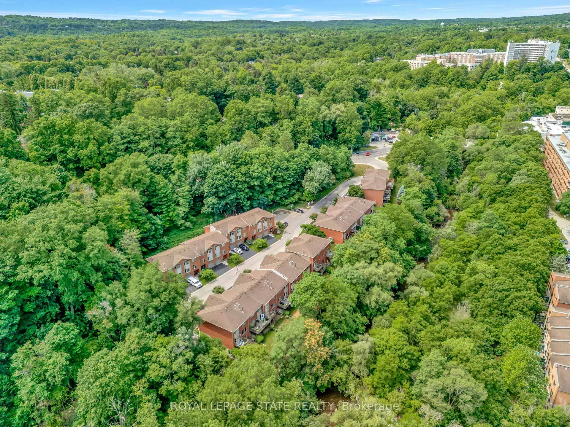 Photo 39 of Unit 12, 30 Osler Drive, Hamilton, Dundas — HOMEH