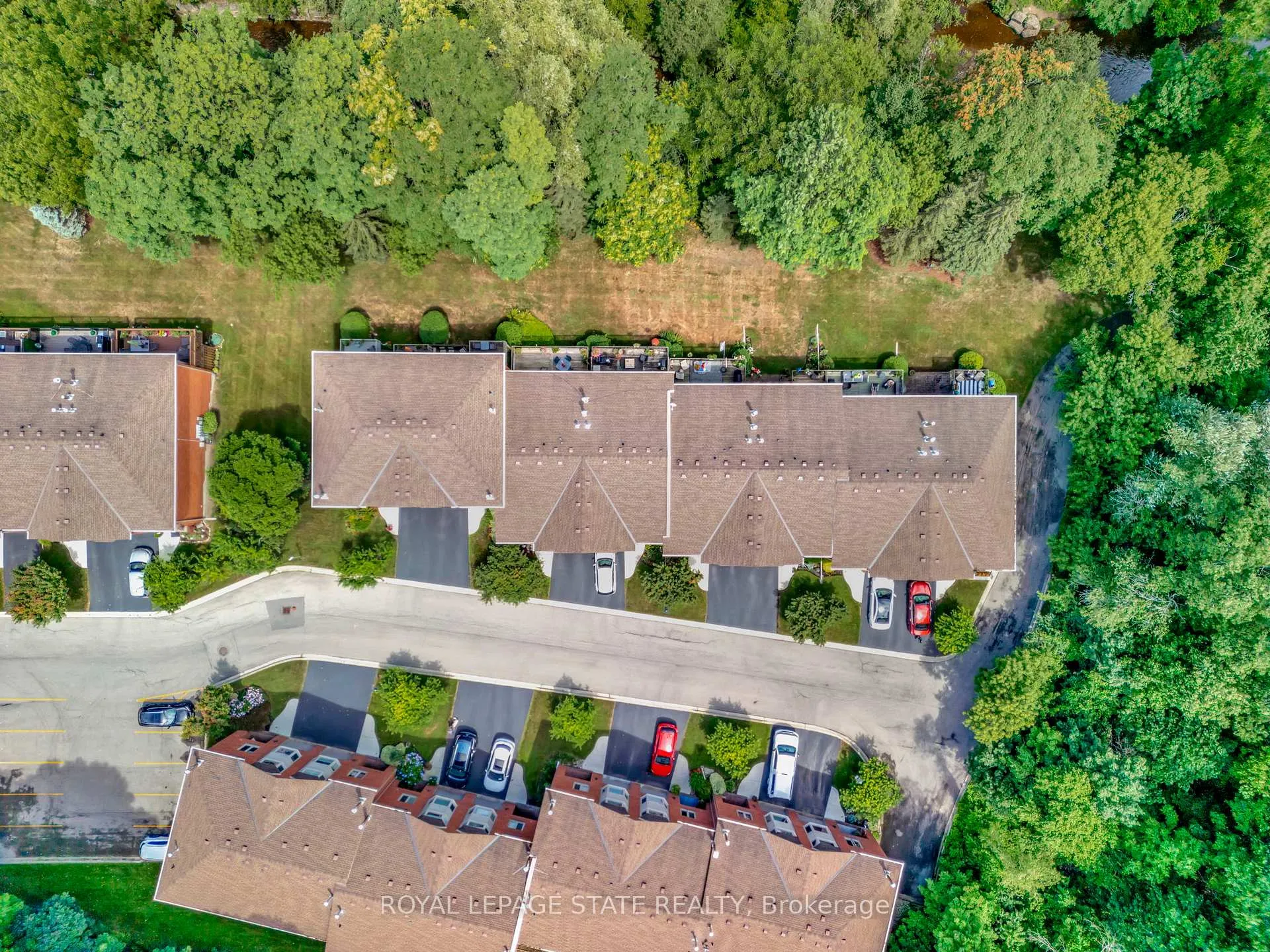 Photo 40 of Unit 12, 30 Osler Drive, Hamilton, Dundas — HOMEH