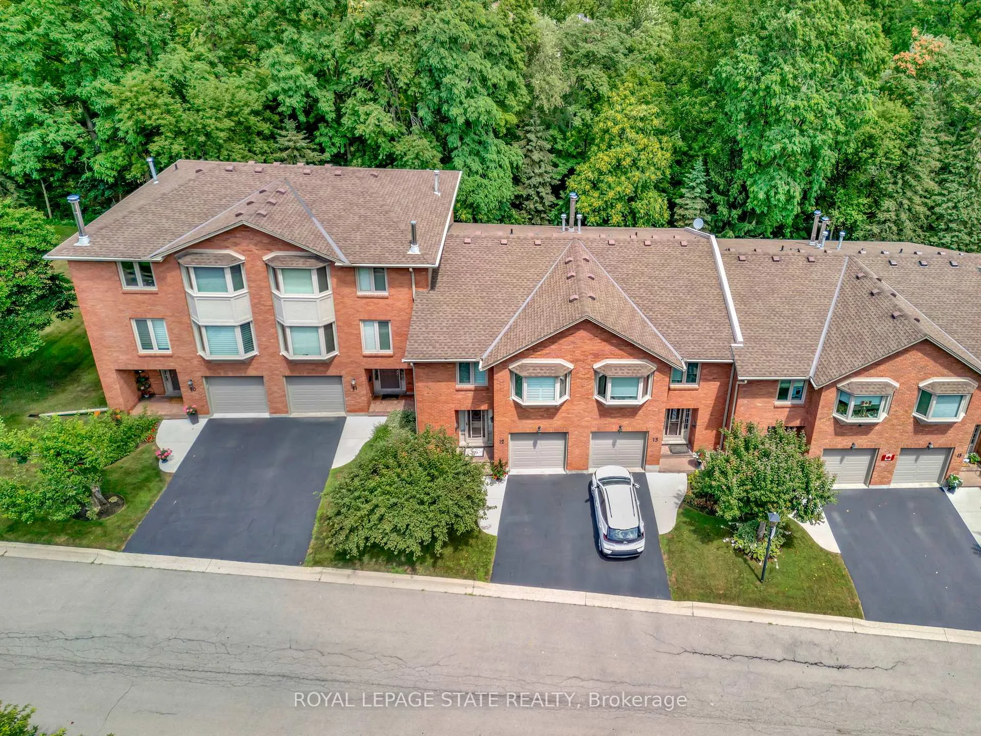 Photo 42 of Unit 12, 30 Osler Drive, Hamilton, Dundas — HOMEH