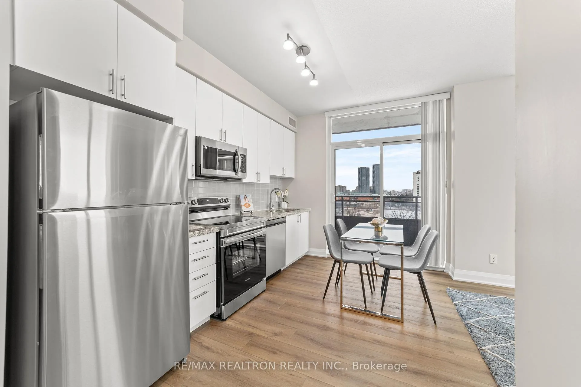Photo 14 of Unit 608, 75 North Park Road, Vaughan, Beverley Glen — HOMEH