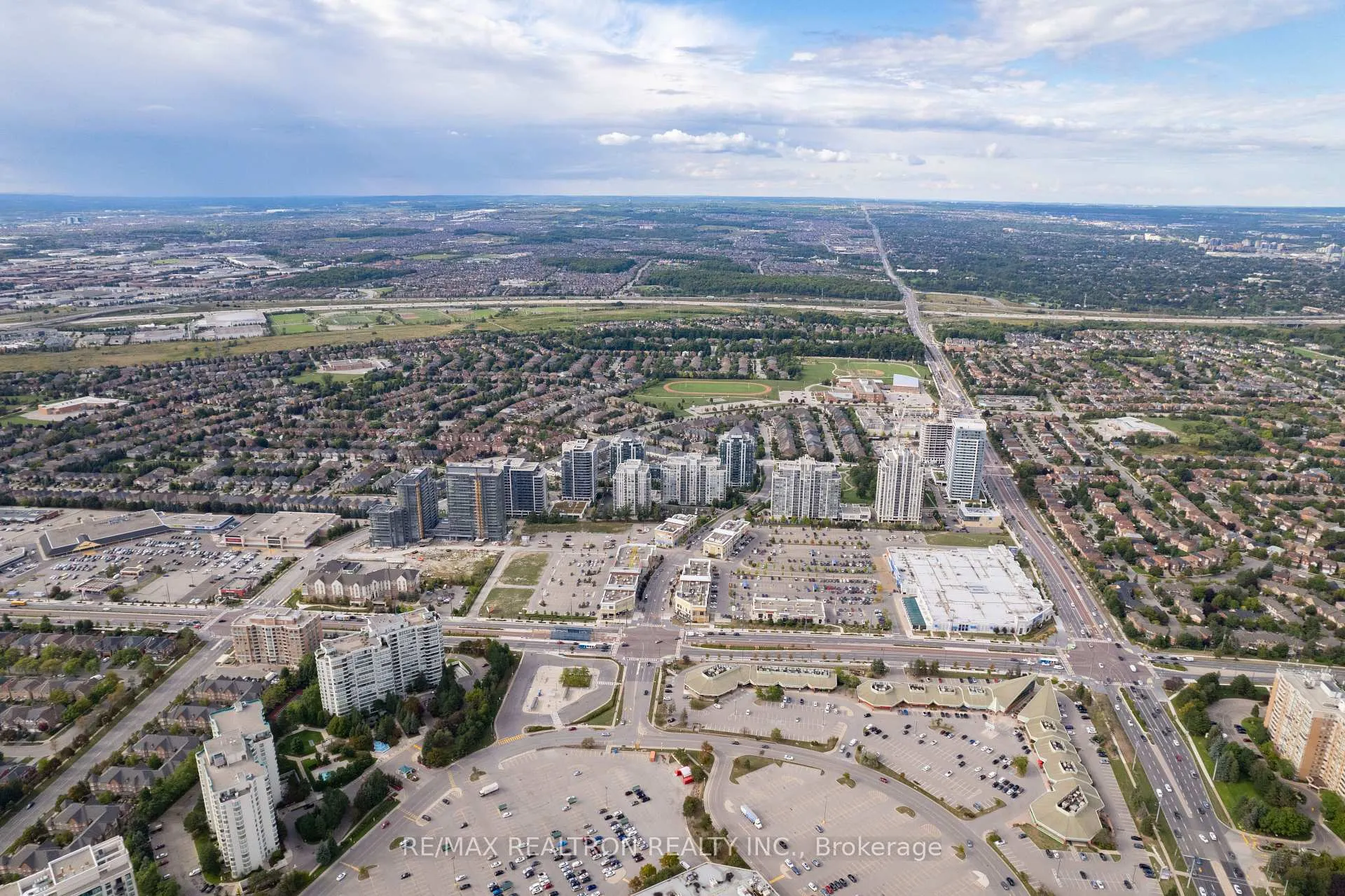 Photo 41 of Unit 608, 75 North Park Road, Vaughan, Beverley Glen — HOMEH