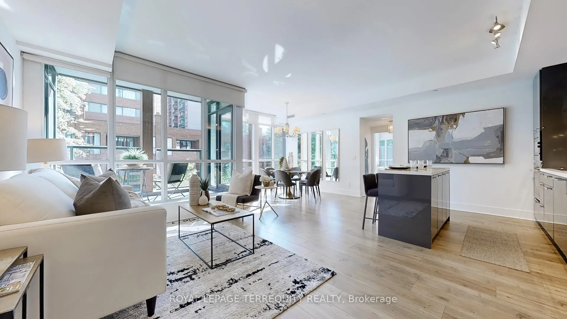 Photo 5 of Unit 313, 32 Davenport Road, Toronto, The Annex — HOMEH