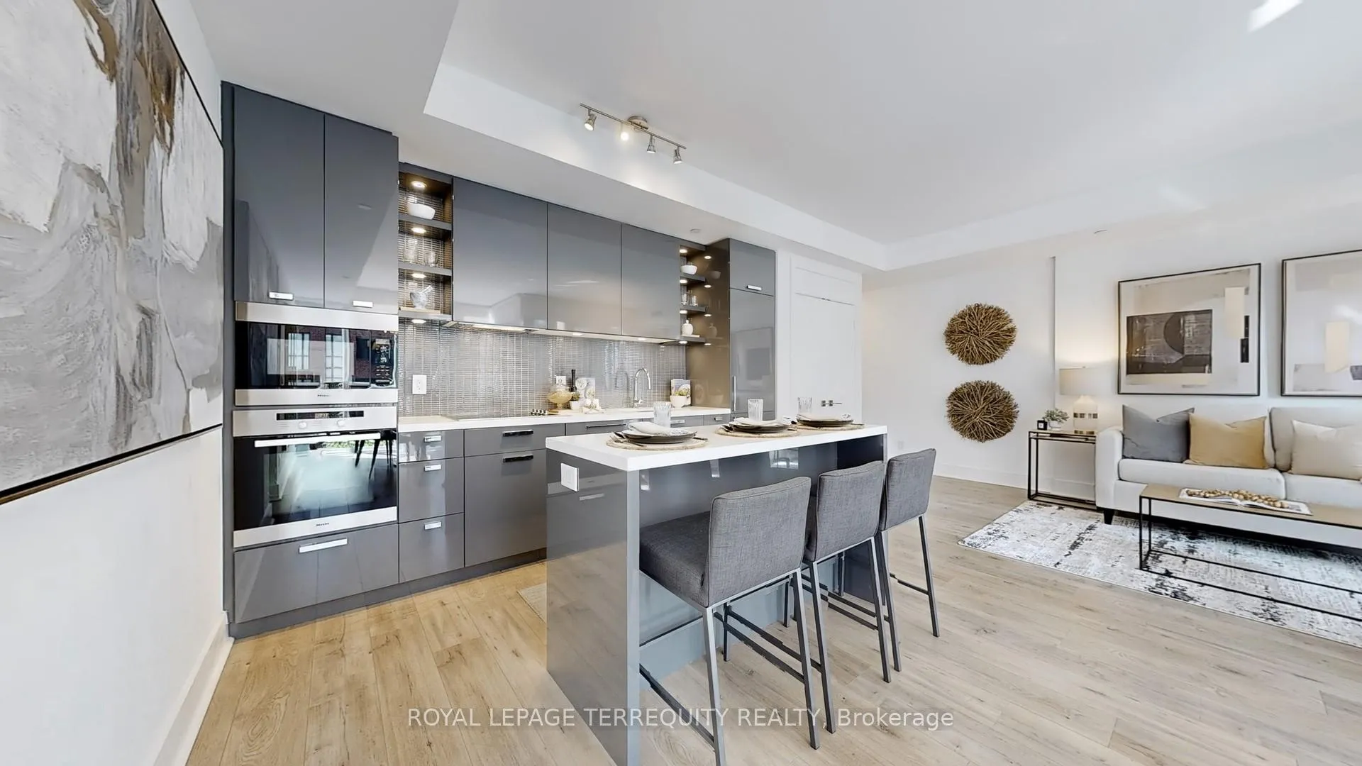 Photo 10 of Unit 313, 32 Davenport Road, Toronto, The Annex — HOMEH