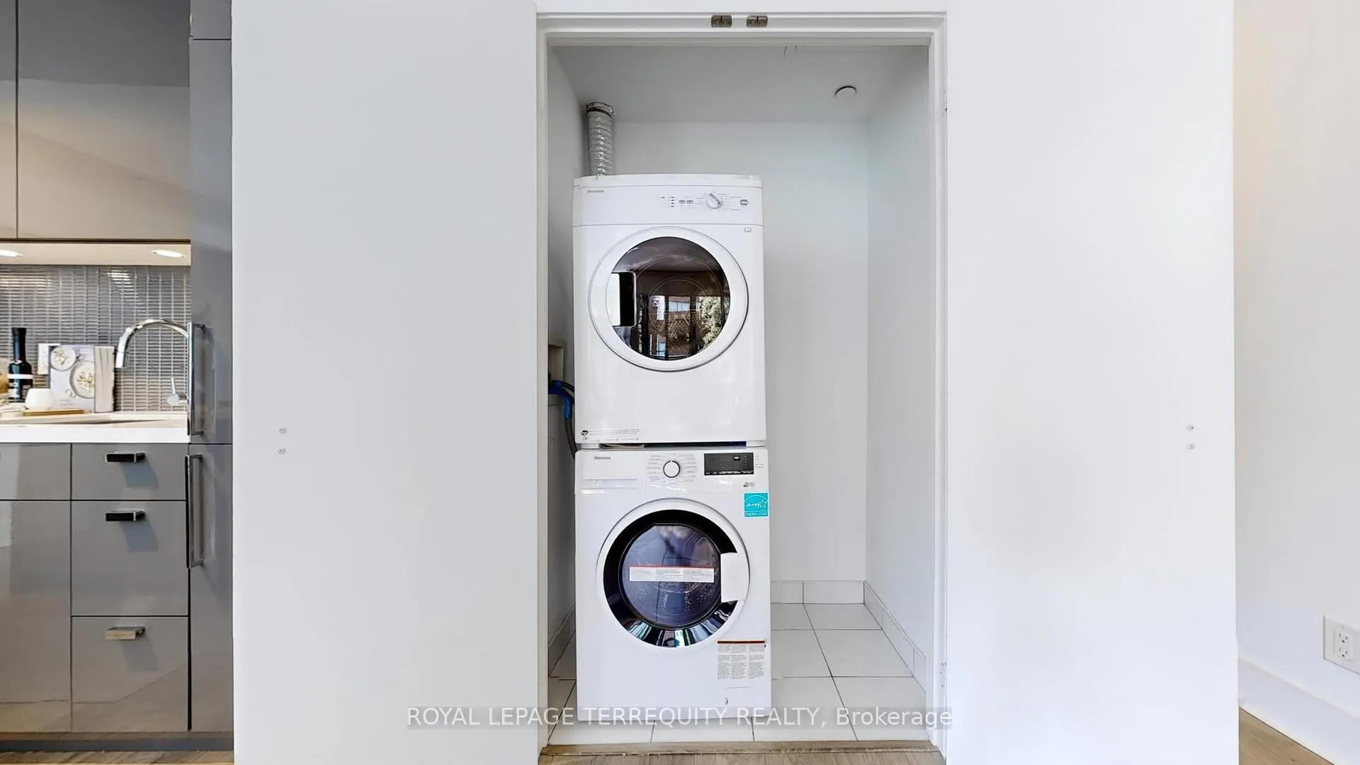Photo 22 of Unit 313, 32 Davenport Road, Toronto, The Annex — HOMEH