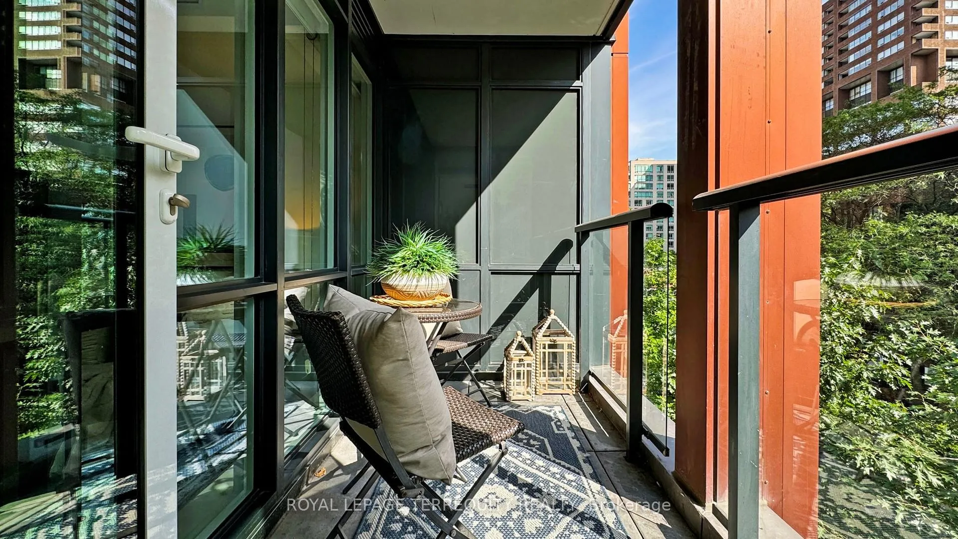 Photo 23 of Unit 313, 32 Davenport Road, Toronto, The Annex — HOMEH