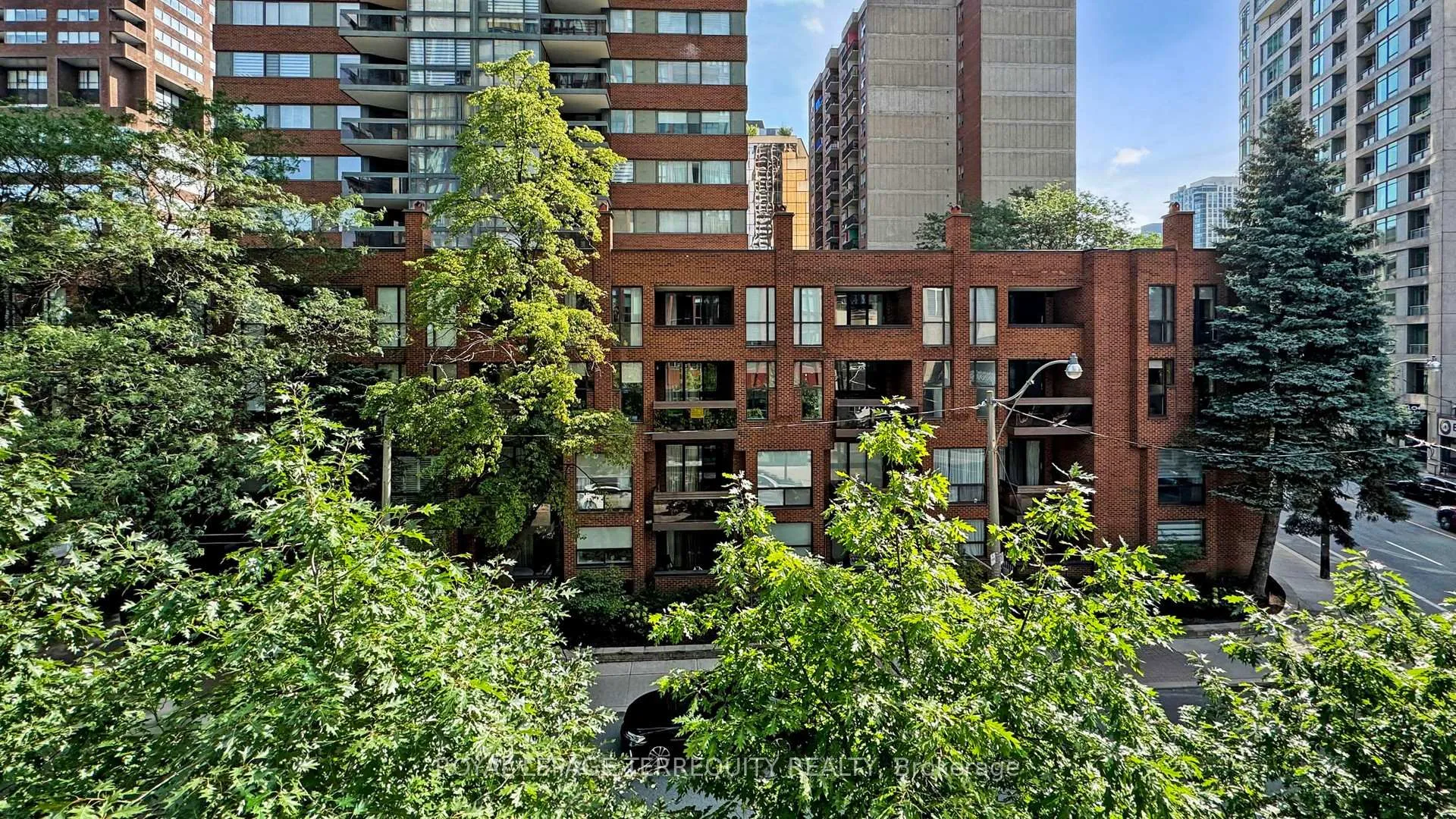 Photo 25 of Unit 313, 32 Davenport Road, Toronto, The Annex — HOMEH