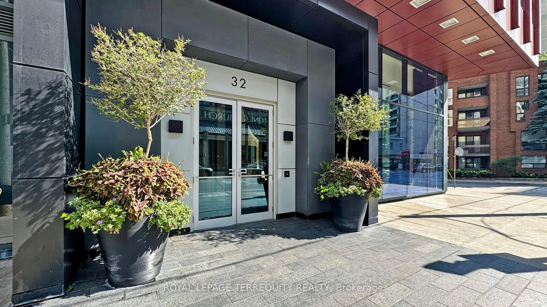 Photo 37 of Unit 313, 32 Davenport Road, Toronto, The Annex — HOMEH