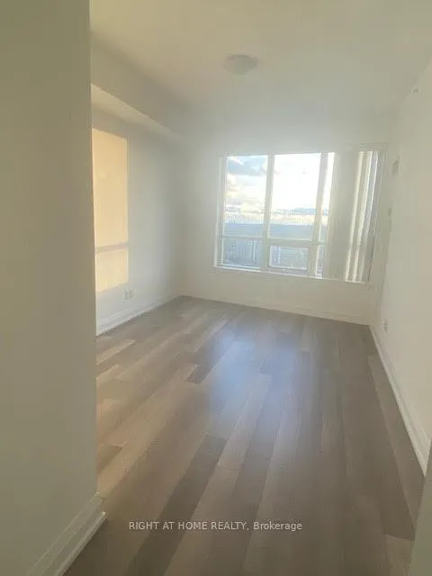 Photo 23 of Unit LPH3-05, 7171 Yonge Street, Markham, Thornhill — HOMEH
