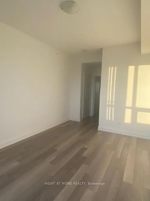 Photo 26 of Unit LPH3-05, 7171 Yonge Street, Markham, Thornhill — HOMEH
