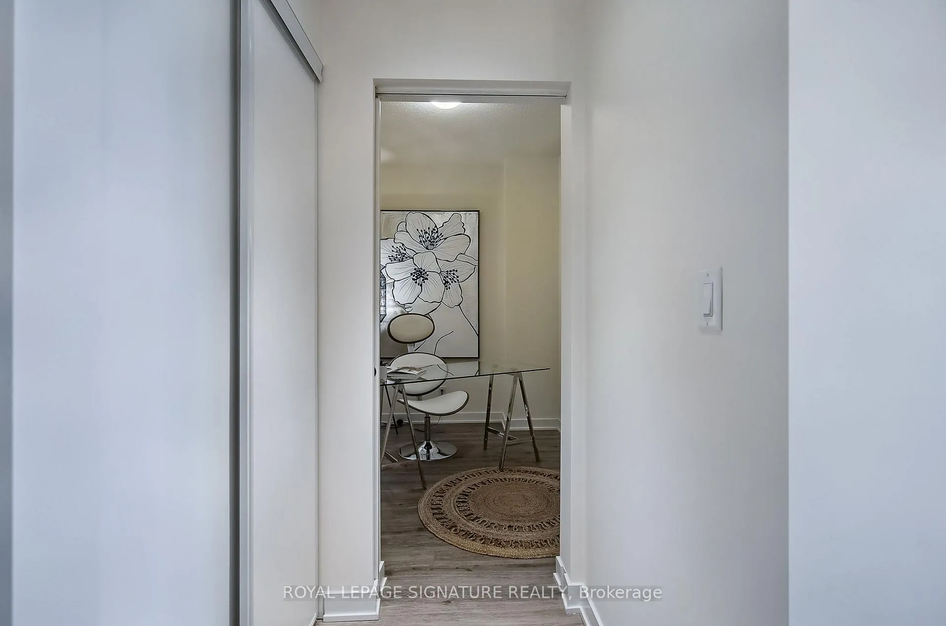 Photo 13 of Unit 412, 16 Markle Crescent, Hamilton, Ancaster — HOMEH