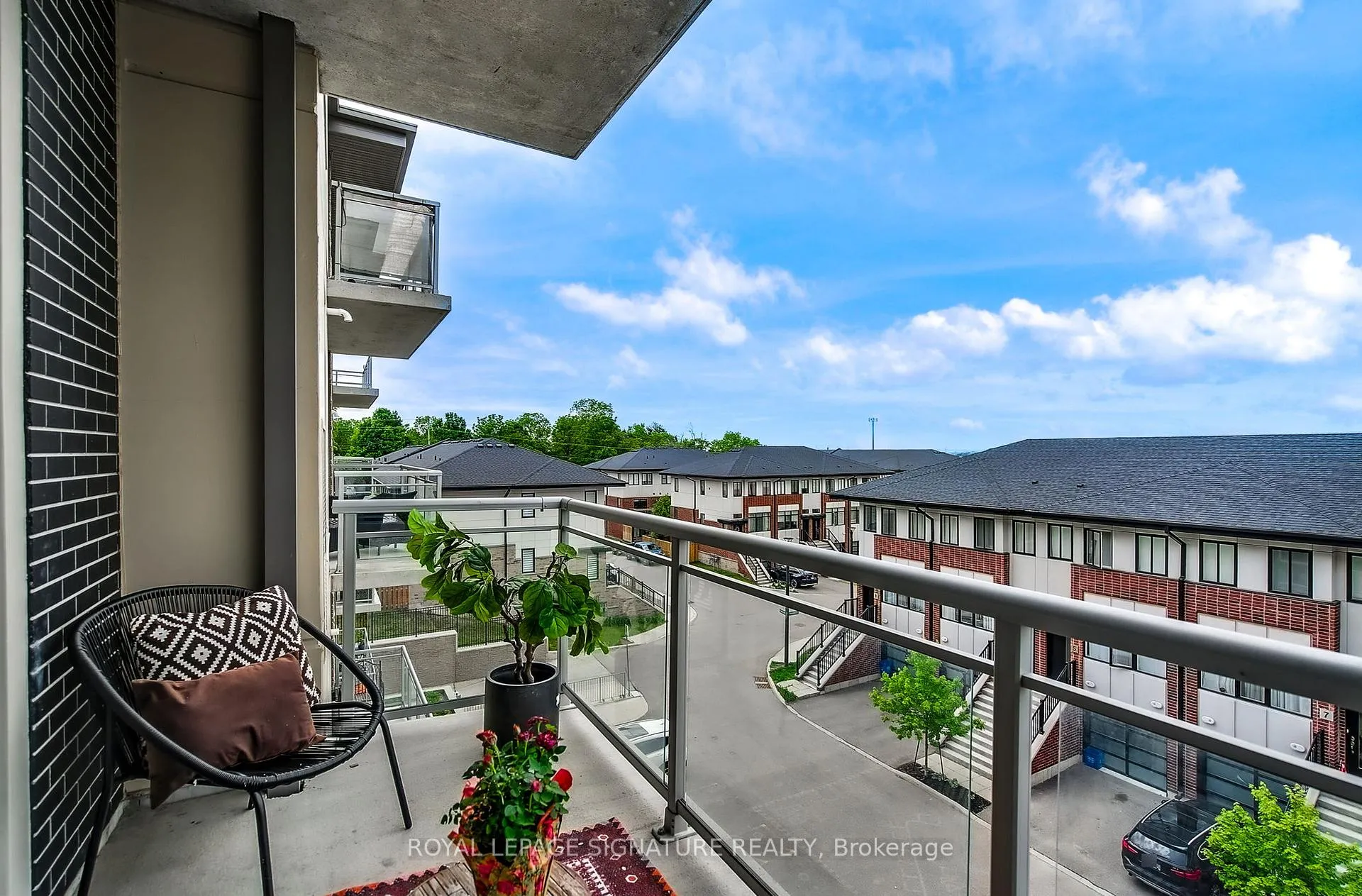 Photo 20 of Unit 412, 16 Markle Crescent, Hamilton, Ancaster — HOMEH