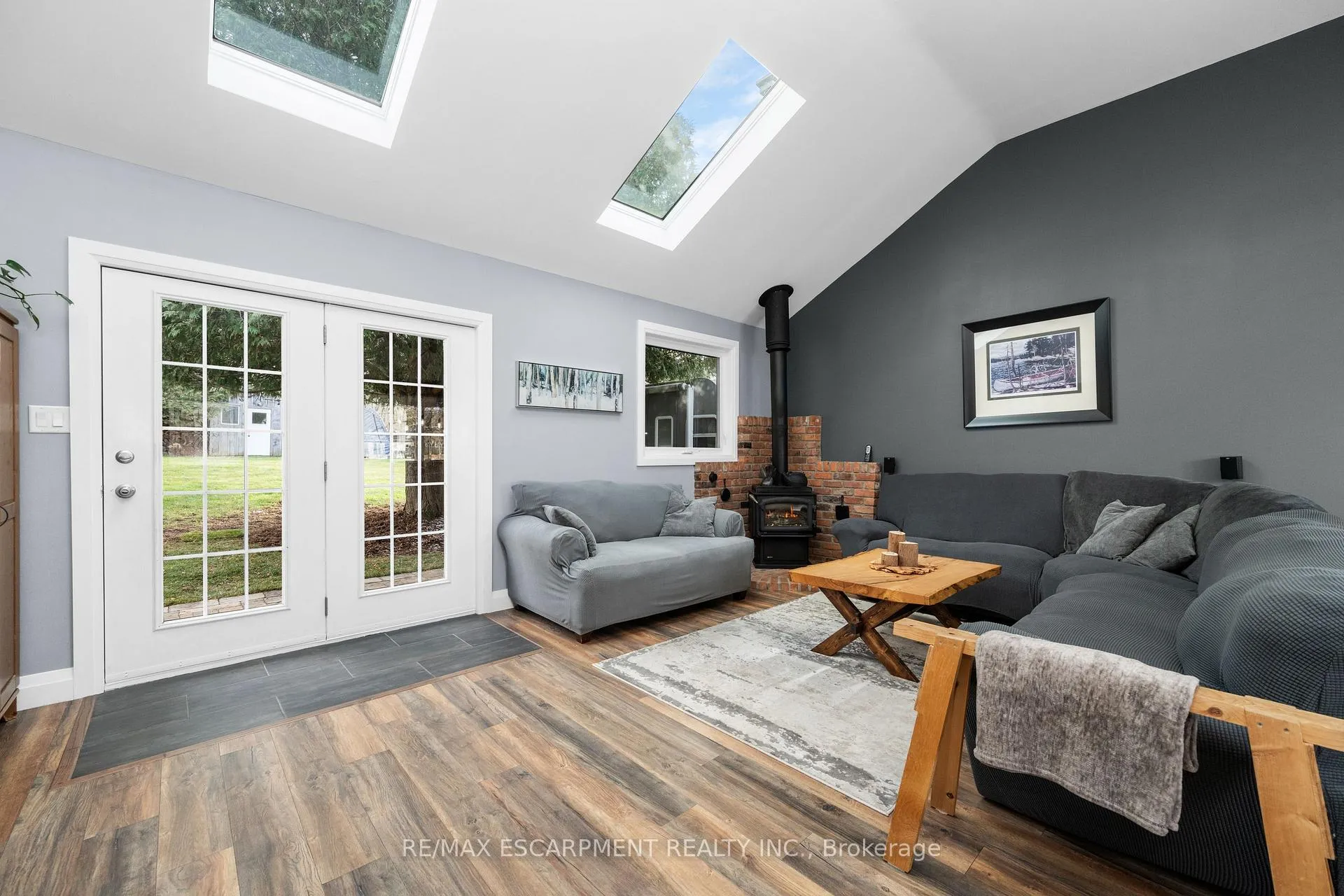 Photo 6 of 2118 Governors Road, Hamilton, Ancaster — HOMEH