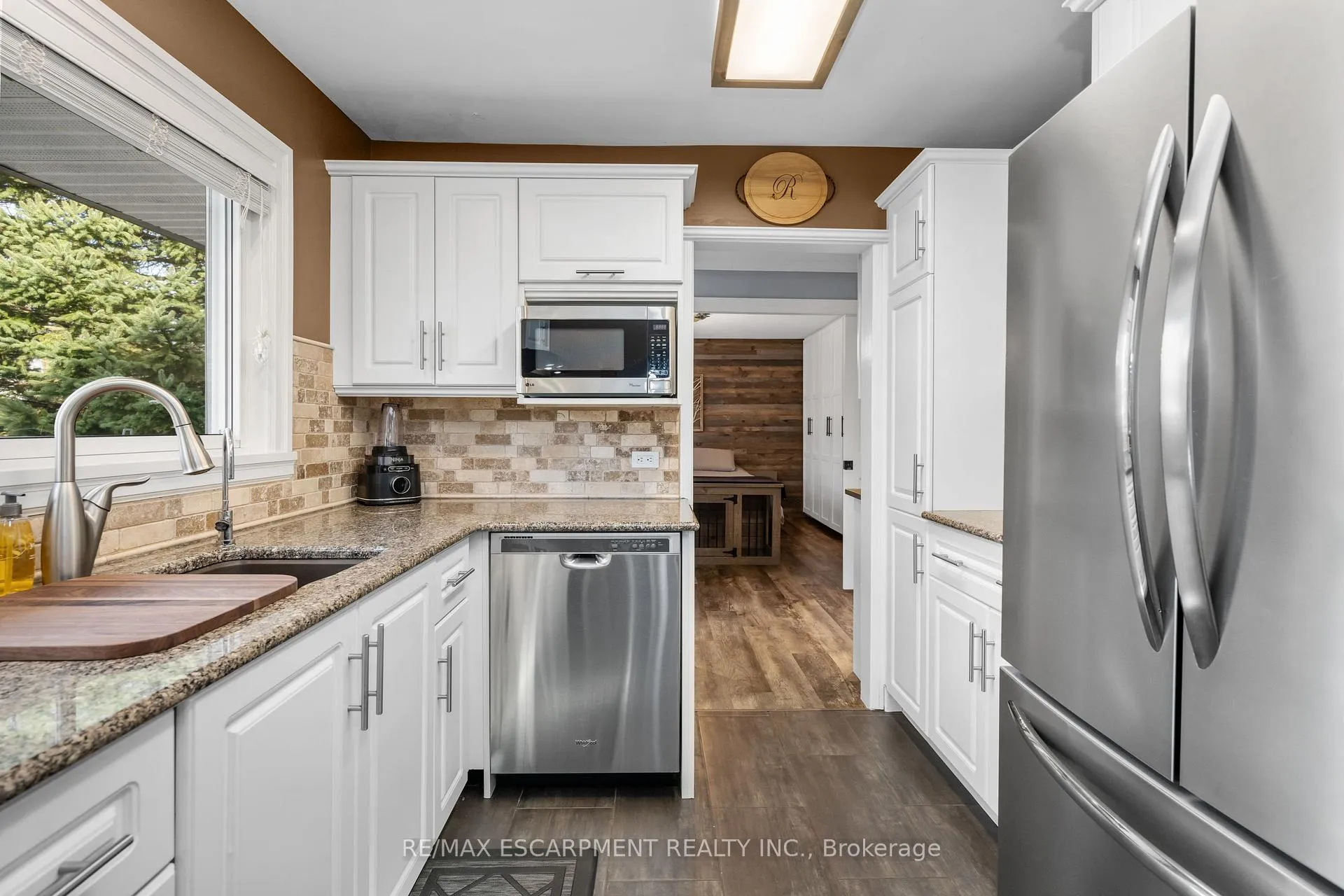 Photo 13 of 2118 Governors Road, Hamilton, Ancaster — HOMEH