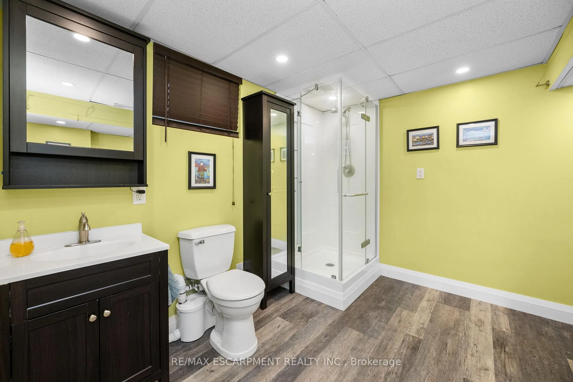 Photo 23 of 2118 Governors Road, Hamilton, Ancaster — HOMEH