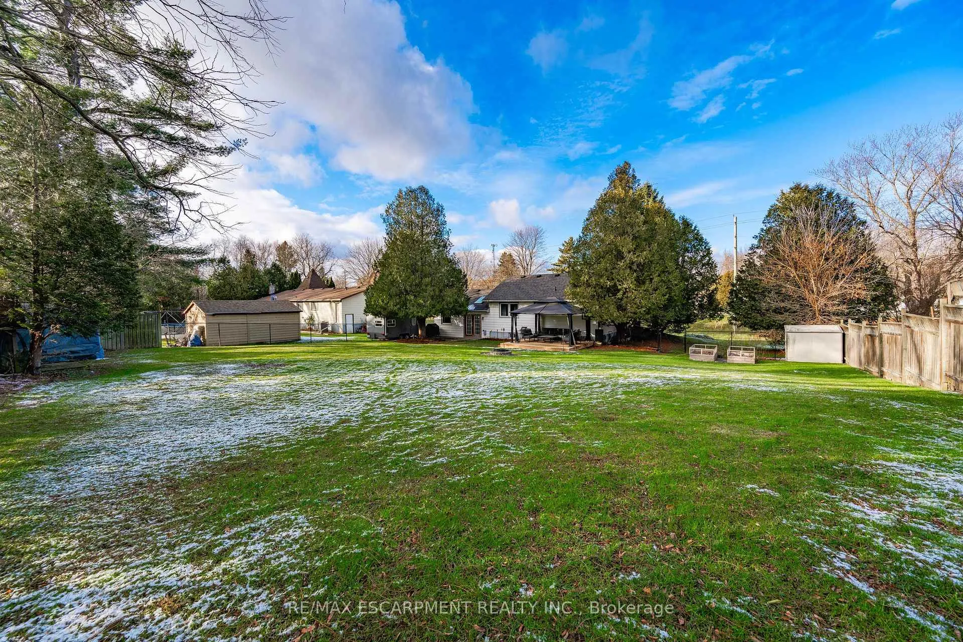 Photo 30 of 2118 Governors Road, Hamilton, Ancaster — HOMEH