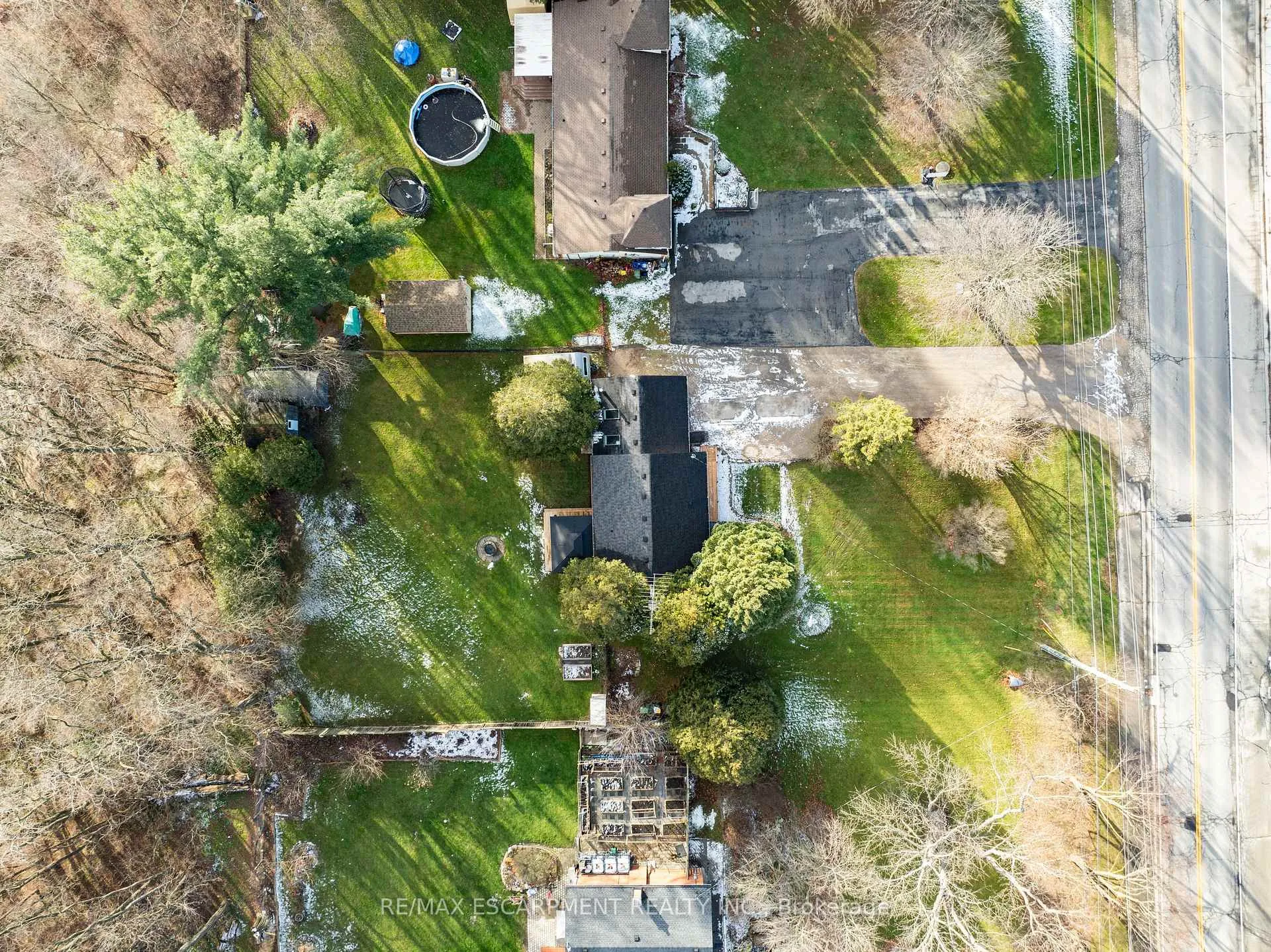 Photo 36 of 2118 Governors Road, Hamilton, Ancaster — HOMEH