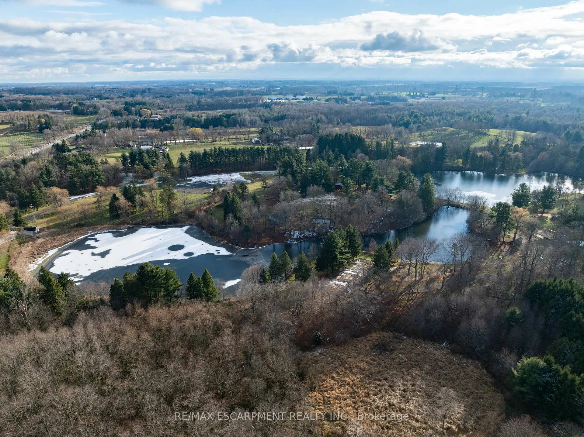 Photo 39 of 2118 Governors Road, Hamilton, Ancaster — HOMEH