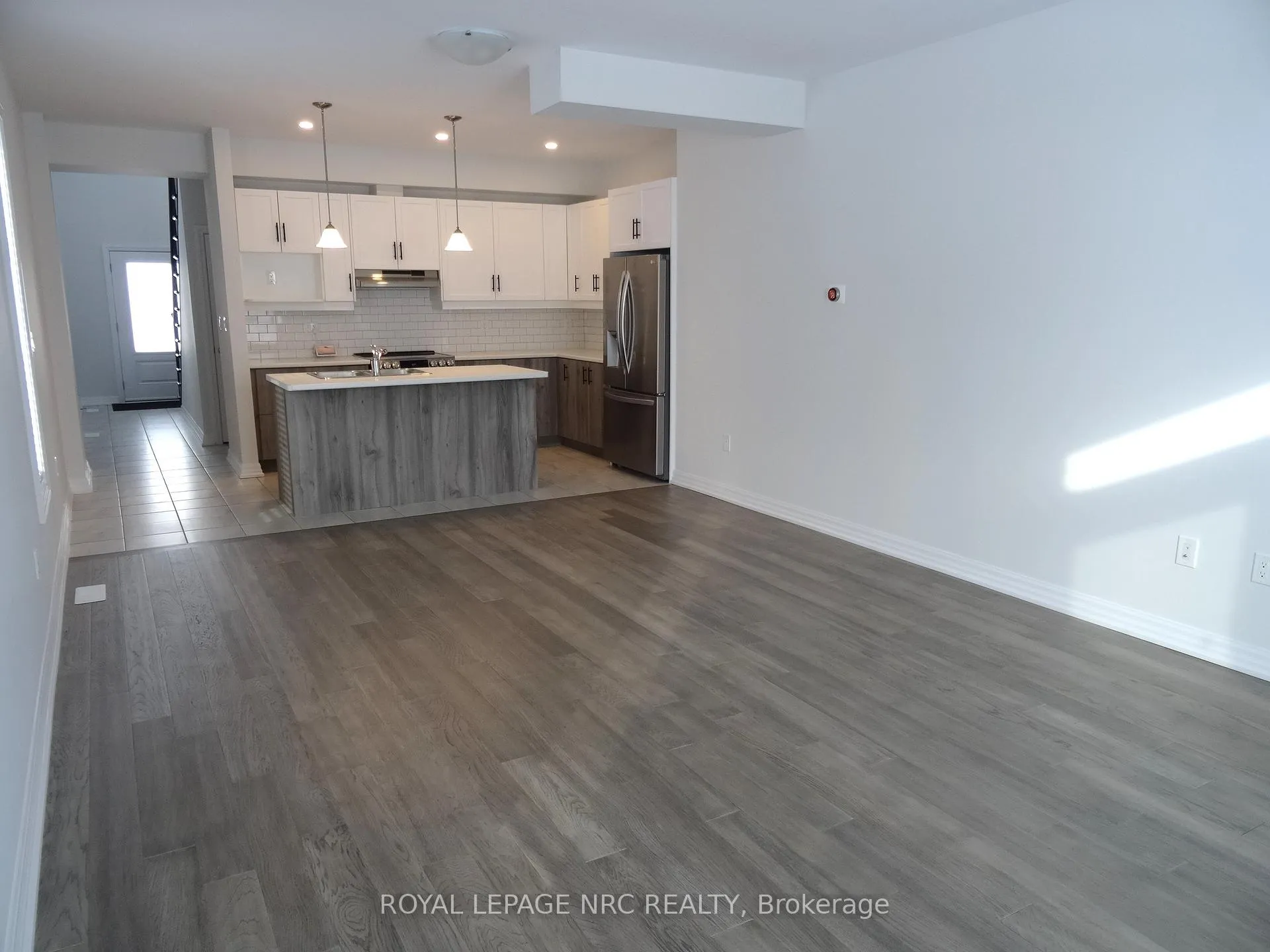 Photo 2 of Unit 1, 4311 Mann Street, Niagara Falls, Lyons Creek — HOMEH