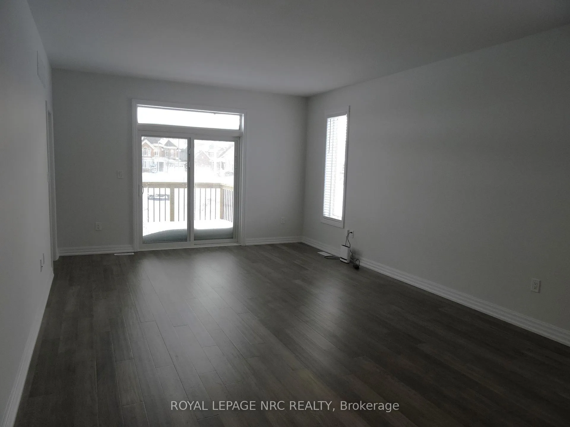 Photo 5 of Unit 1, 4311 Mann Street, Niagara Falls, Lyons Creek — HOMEH