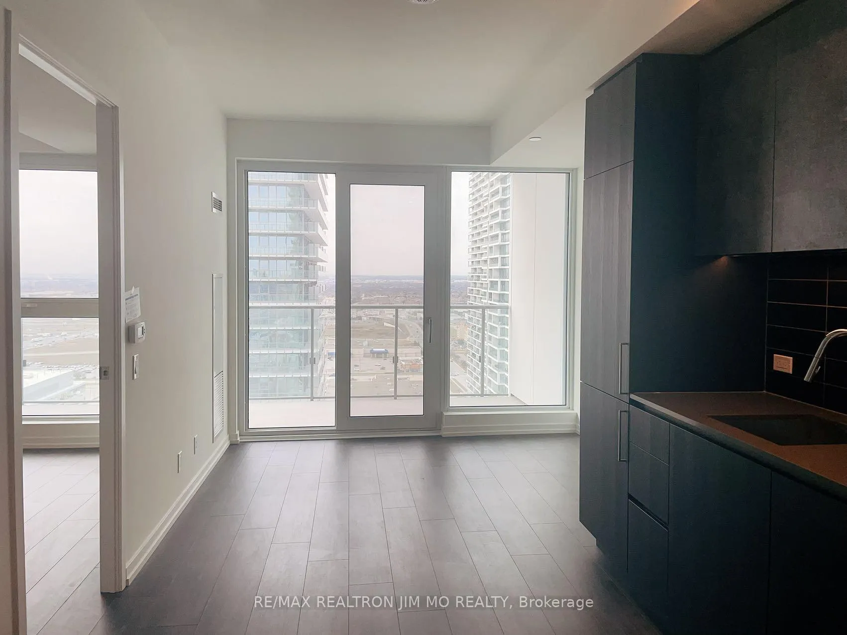 Photo 6 of Unit 3103, 7890 Jane Street, Vaughan, Vaughan Corporate Centre — HOMEH