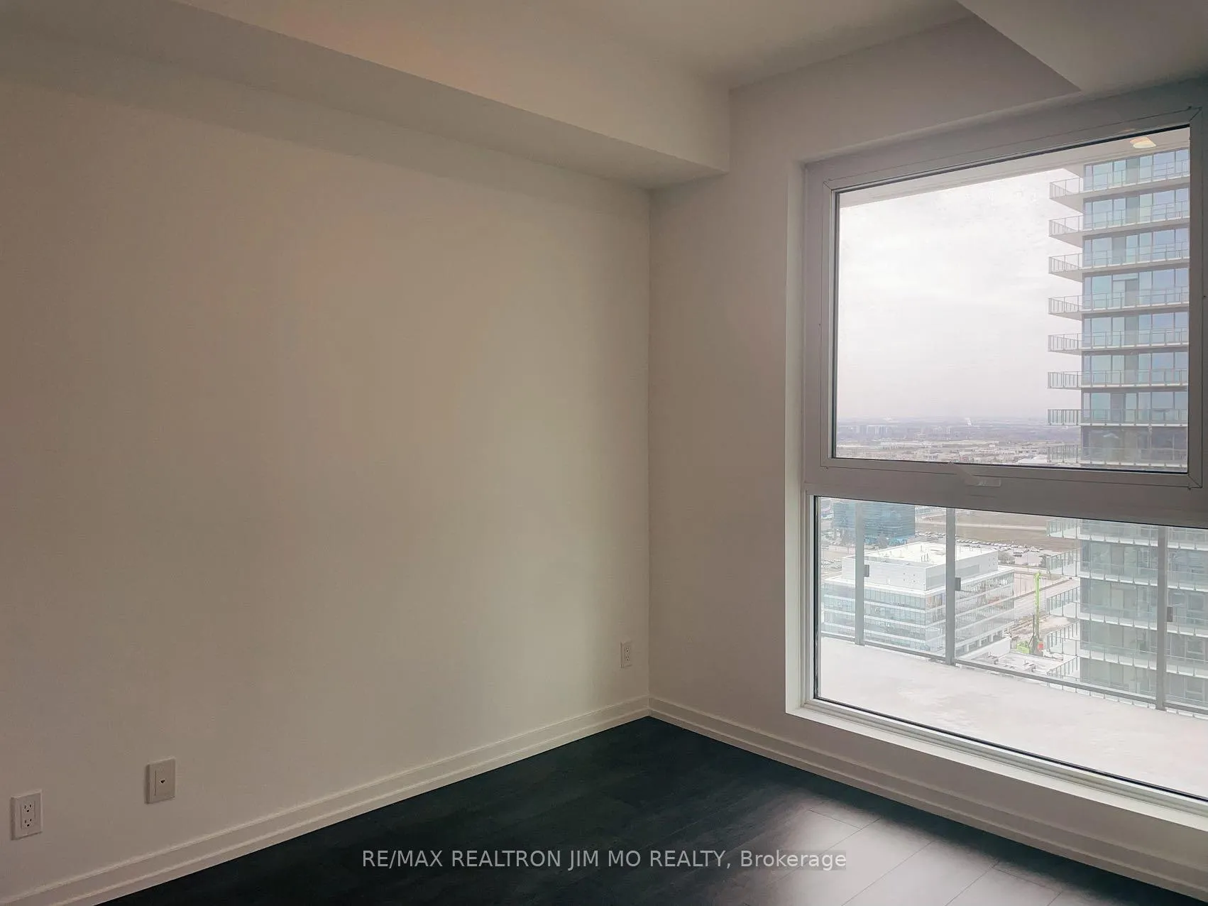 Photo 9 of Unit 3103, 7890 Jane Street, Vaughan, Vaughan Corporate Centre — HOMEH