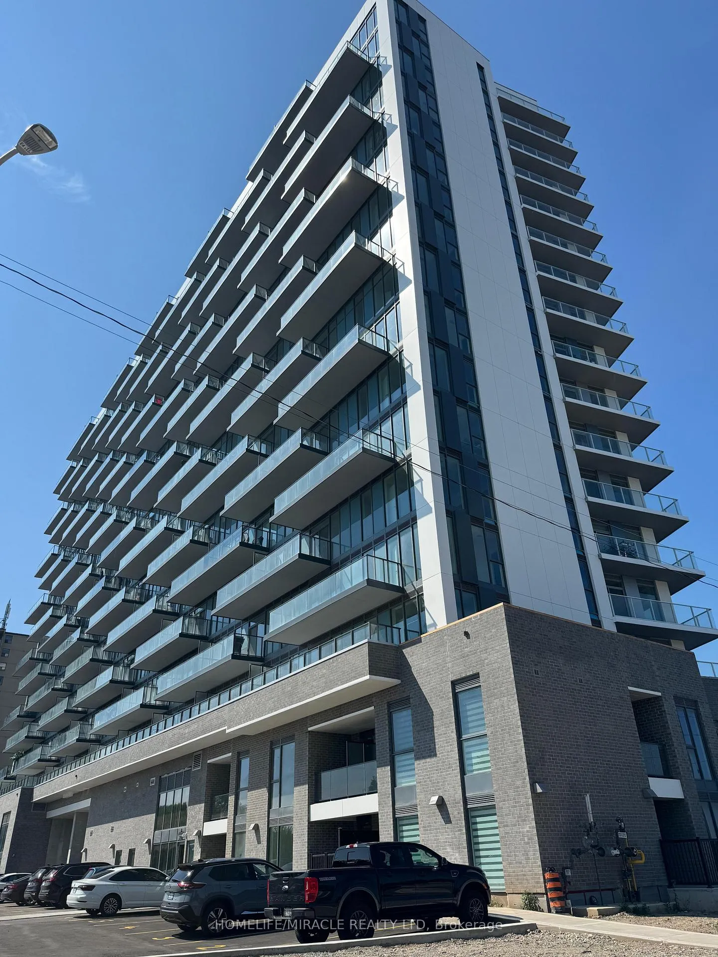 Photo 2 of Unit 918, 2782 Barton Street E, Hamilton, Riverdale — HOMEH