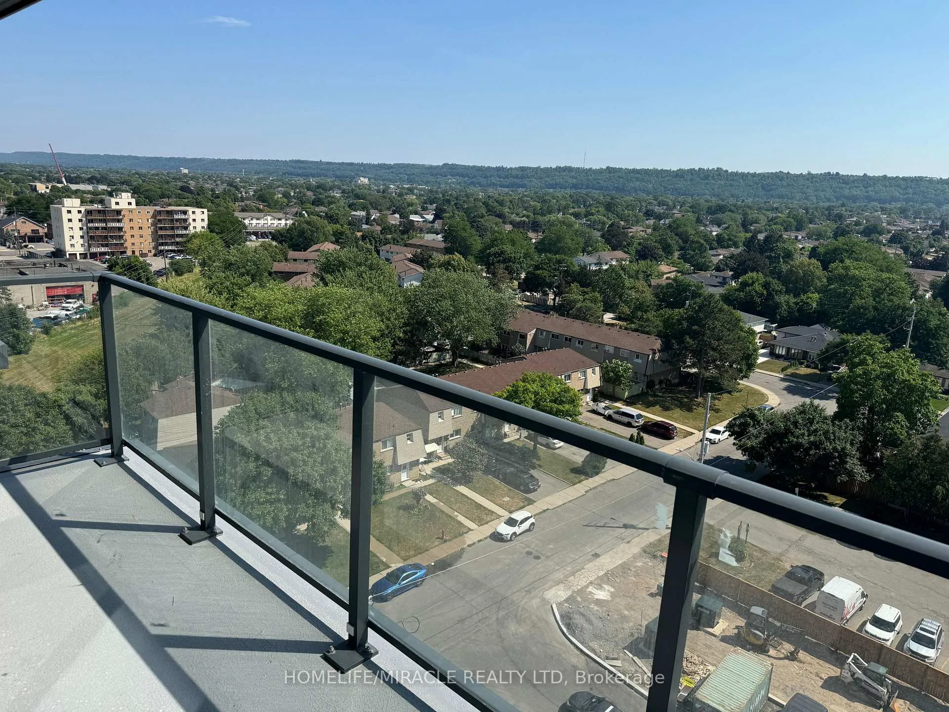 Photo 12 of Unit 918, 2782 Barton Street E, Hamilton, Riverdale — HOMEH