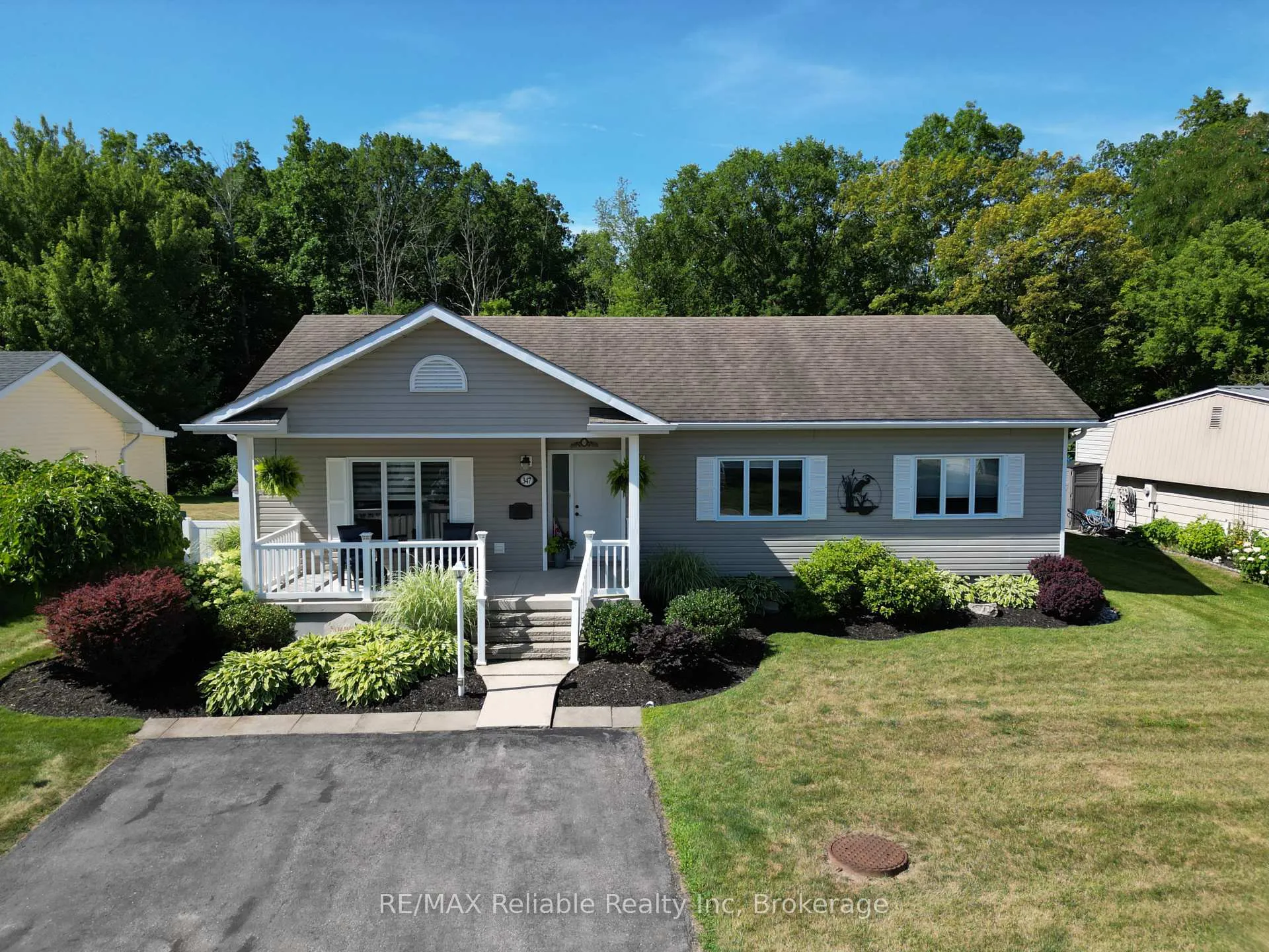 Front of 347 Shannon Boulevard
