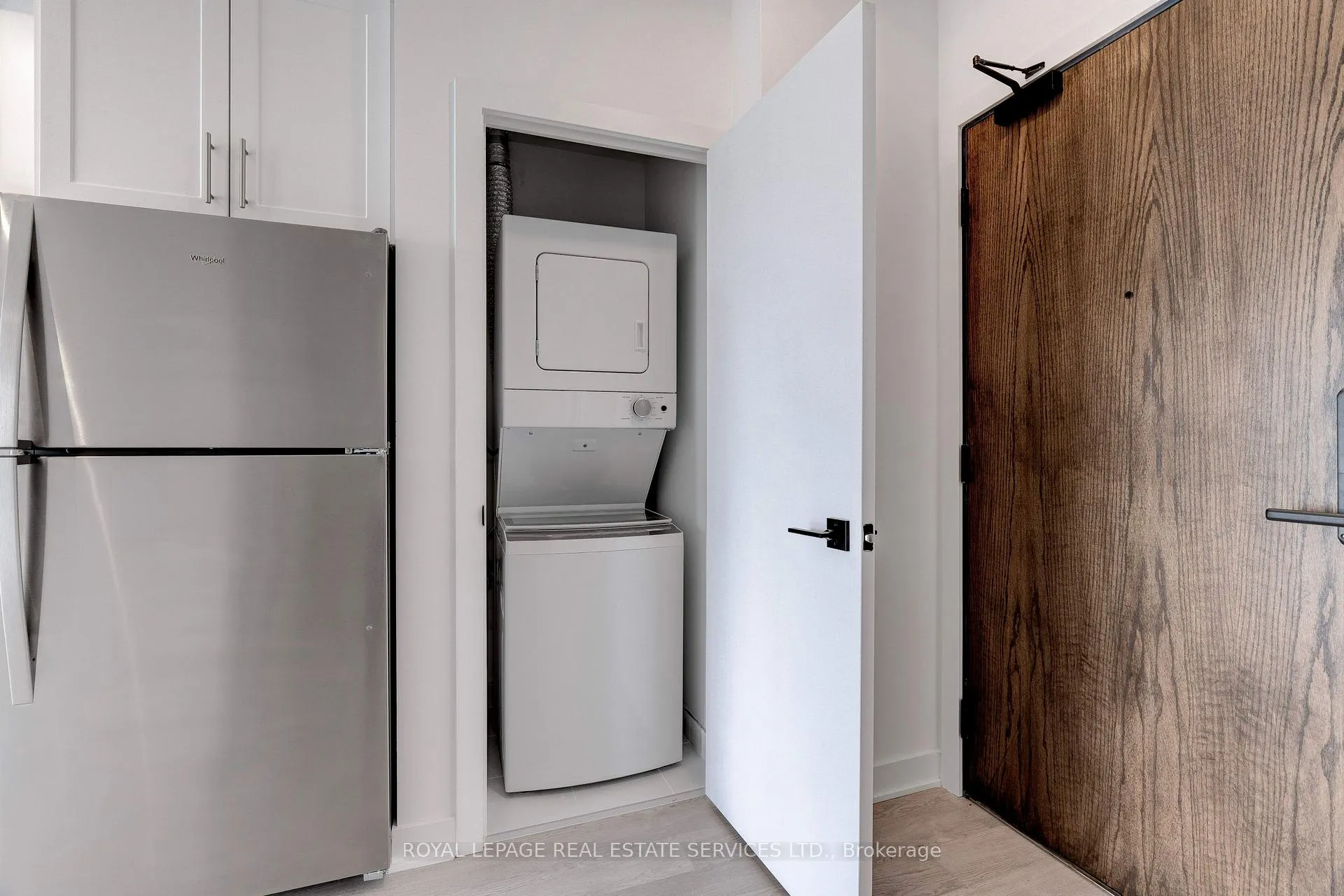 Photo 11 of Unit 502, 2782 Barton Street E, Hamilton, Stoney Creek — HOMEH